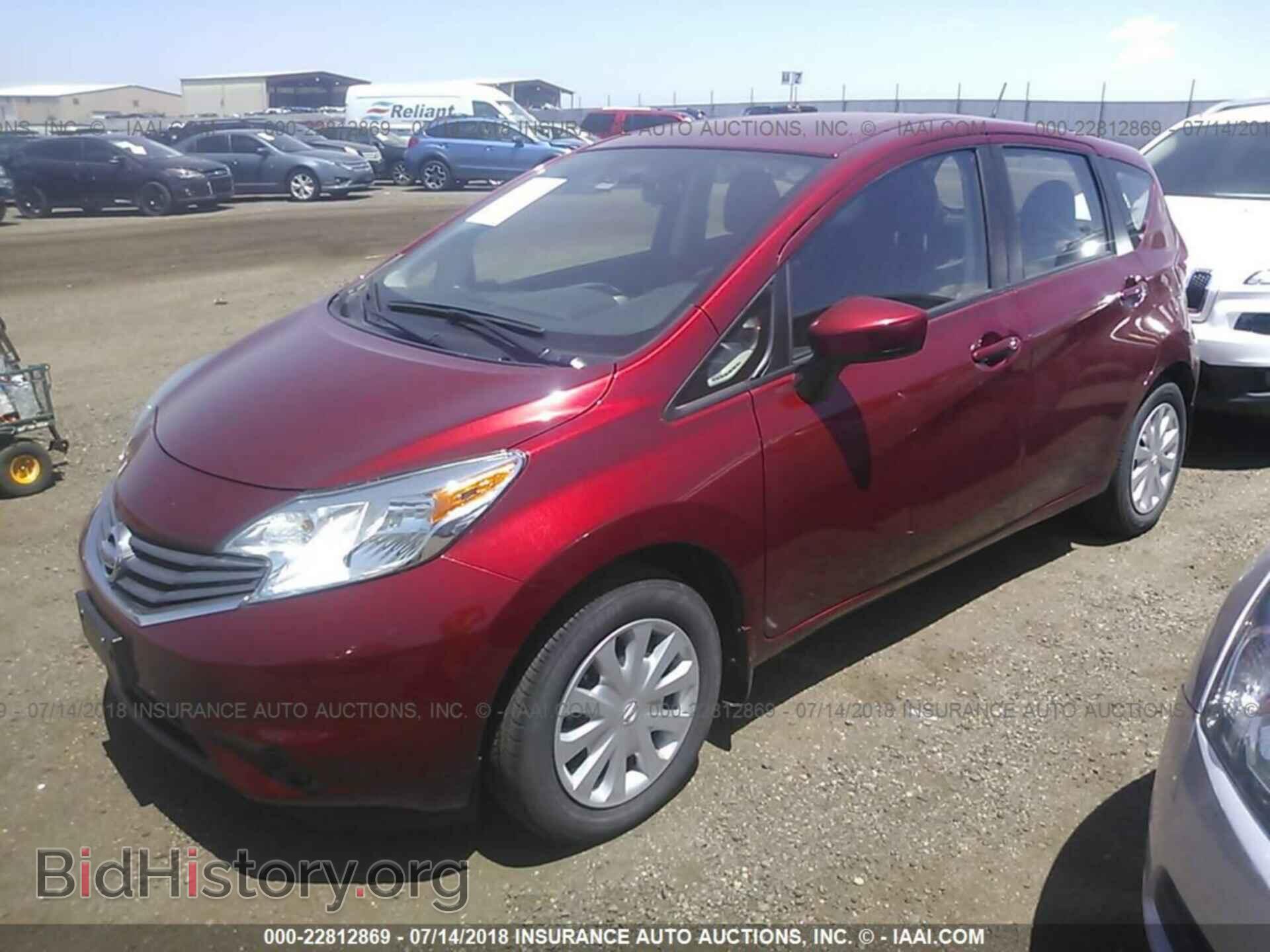 2016 Nissan Versa note - VIN: 3N1CE2CP9GL393810 - Фото 2