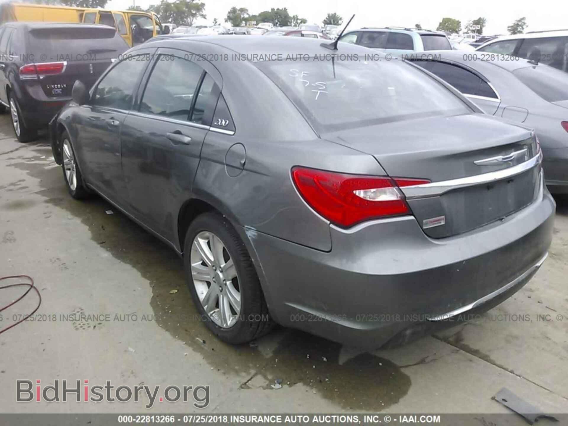 2012 Chrysler 200 - VIN: 1C3CCBBB0CN146151 - Фото 3