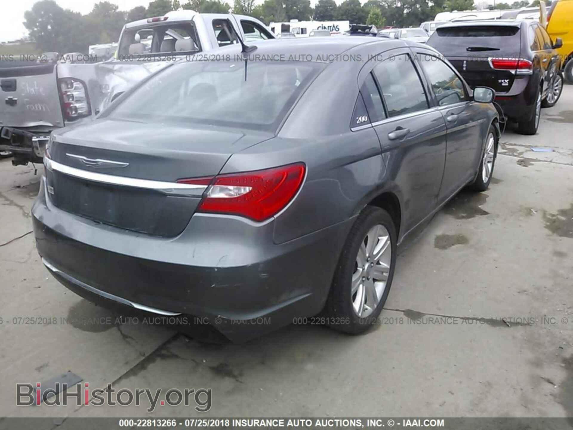 2012 Chrysler 200 - VIN: 1C3CCBBB0CN146151 - Фото 4