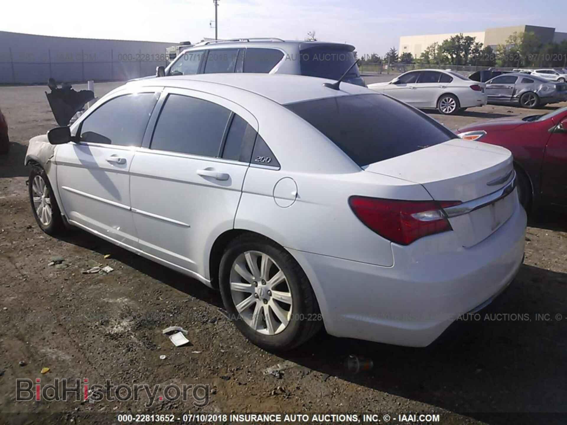 2012 Chrysler 200 - VIN: 1C3CCBBB8CN207911 - Фото 3