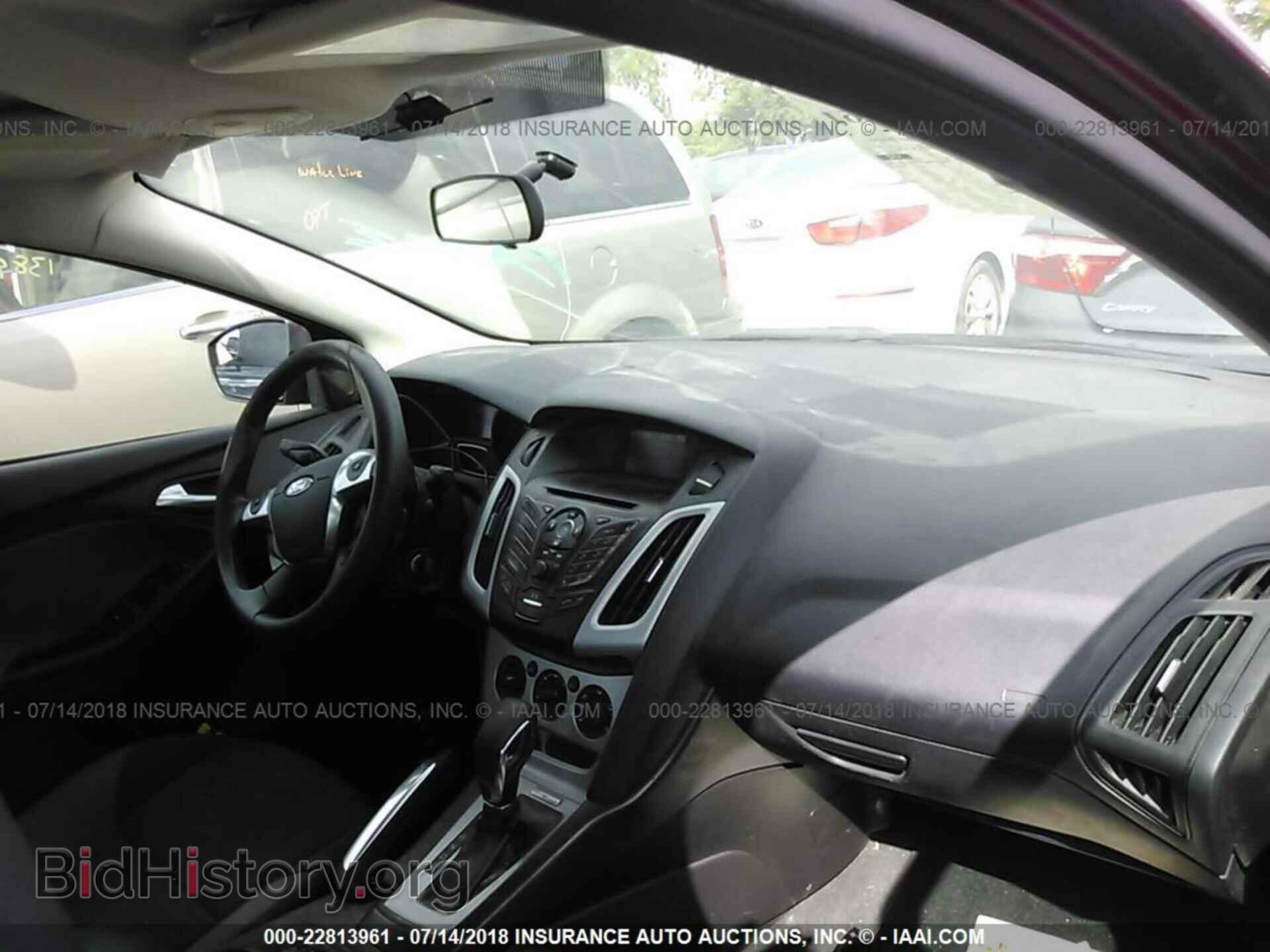 2013 Ford Focus - VIN: 1FADP3F24DL220128 - Фото 5