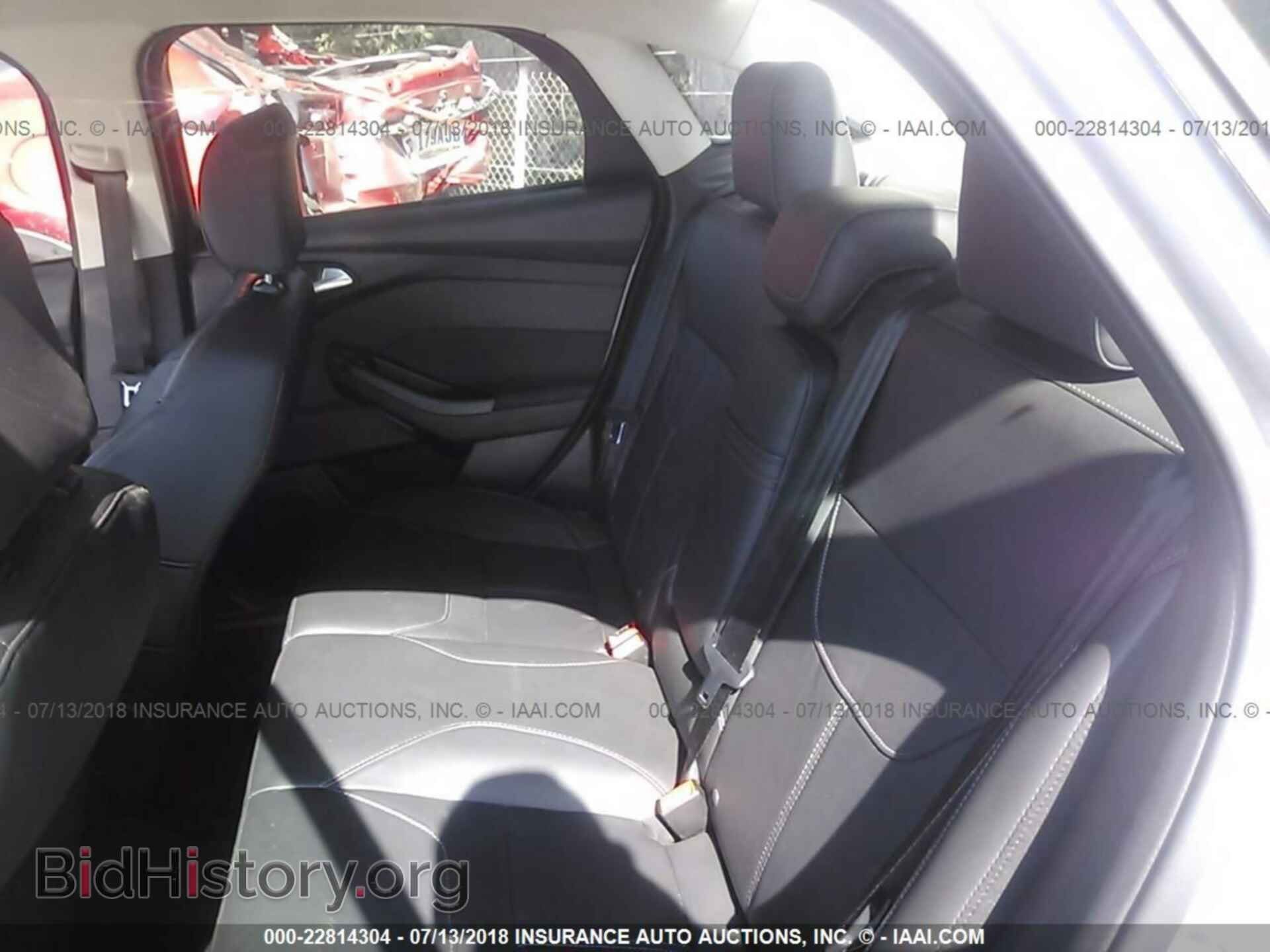 2016 Ford Focus - VIN: 1FADP3J27GL215730 - Photo 8