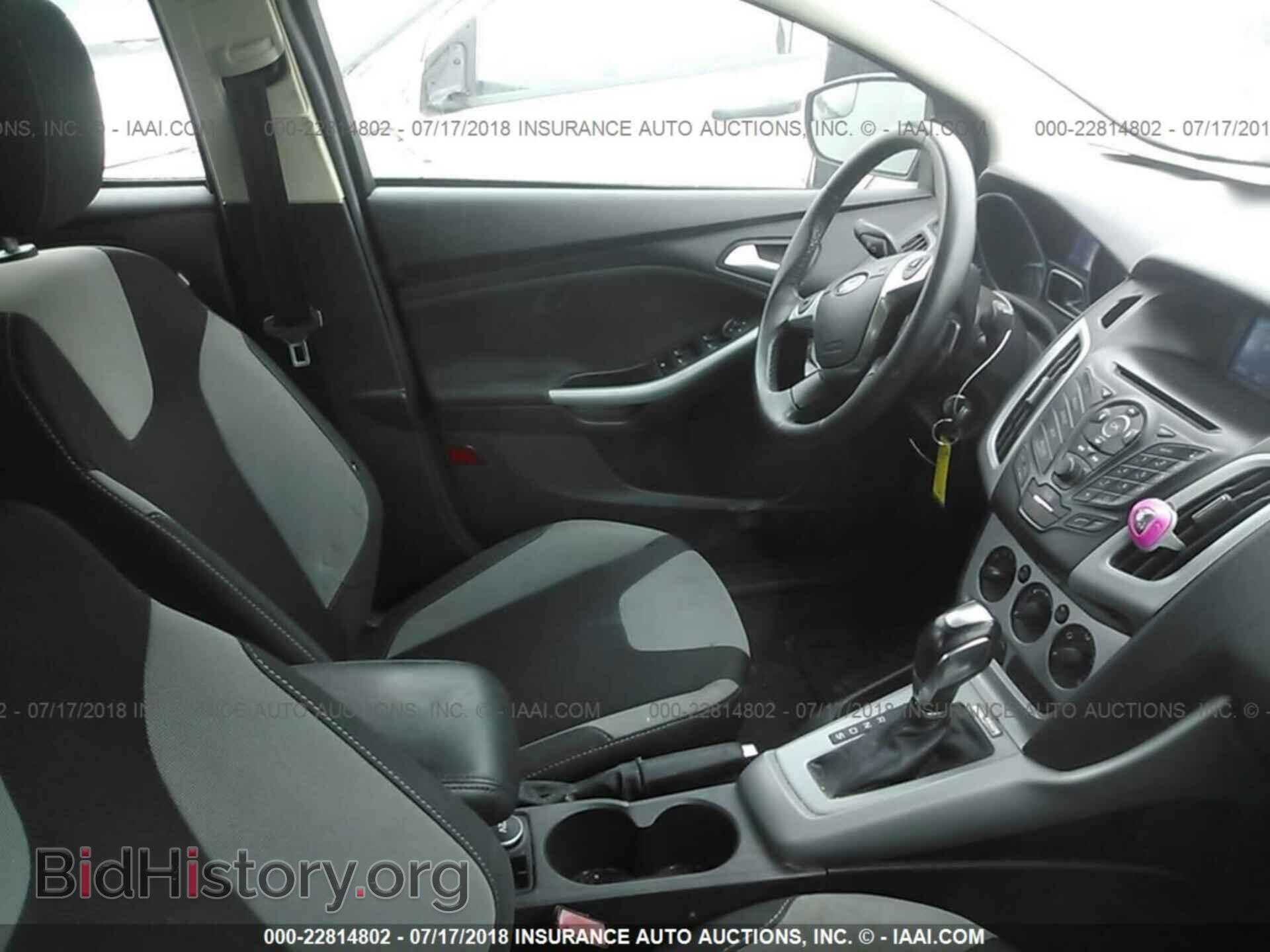 2012 Ford Focus - VIN: 1FAHP3F21CL114364 - Photo 5