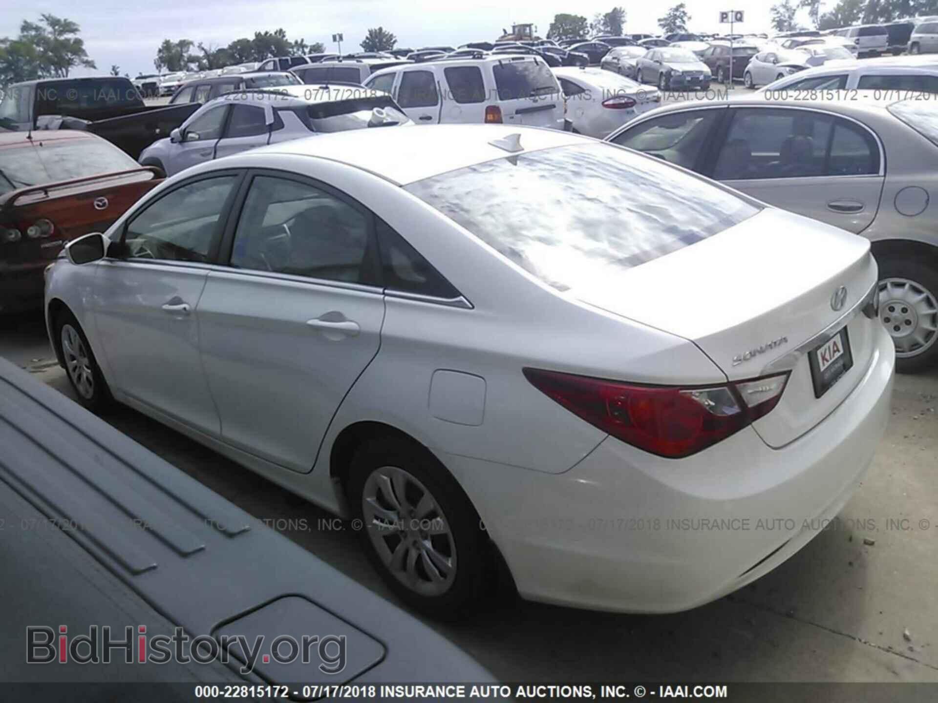2012 Hyundai Sonata - VIN: 5NPEB4AC4CH318842 - Фото 3
