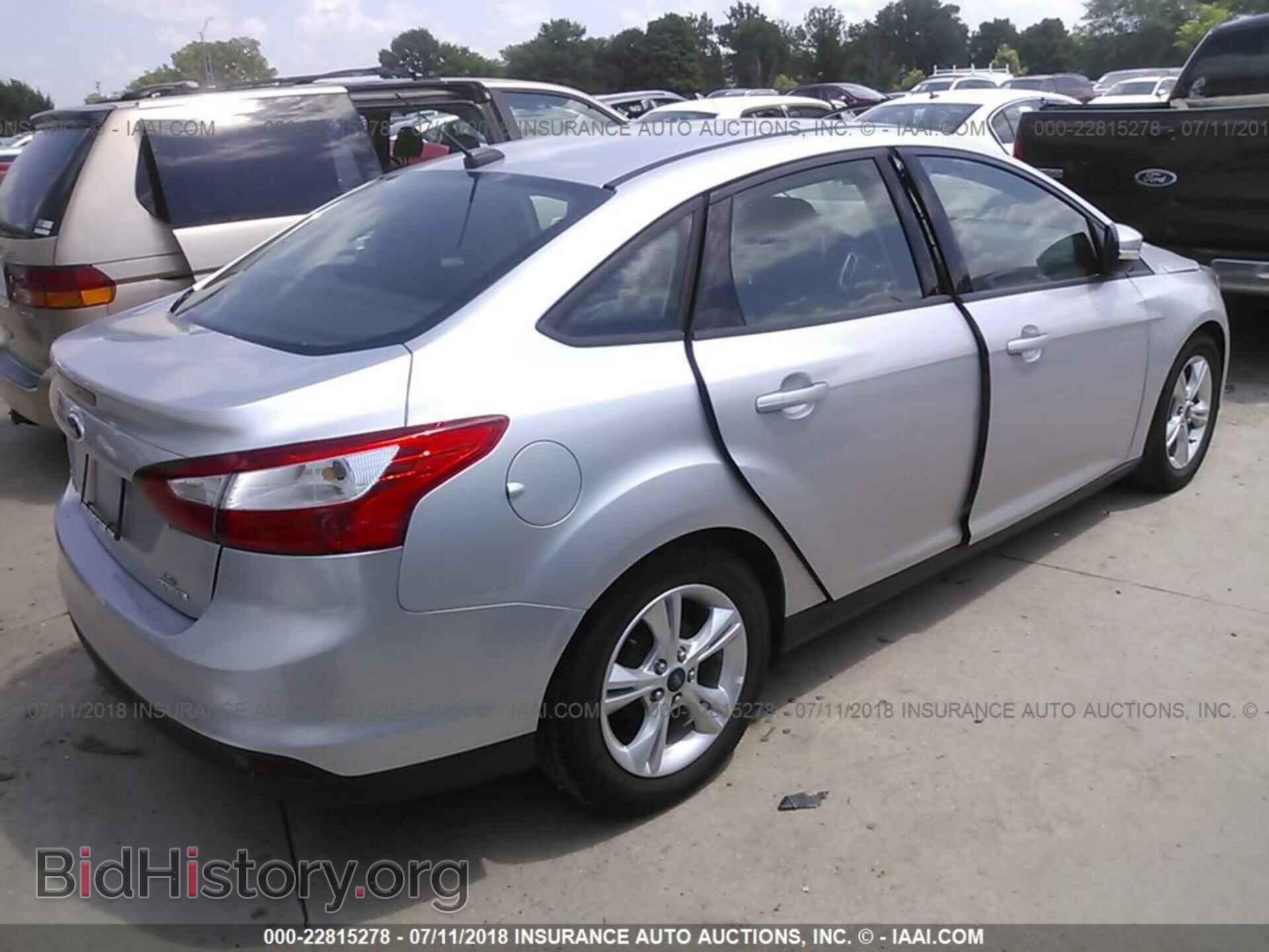 2014 Ford Focus - VIN: 1FADP3F27EL340877 - Photo 4