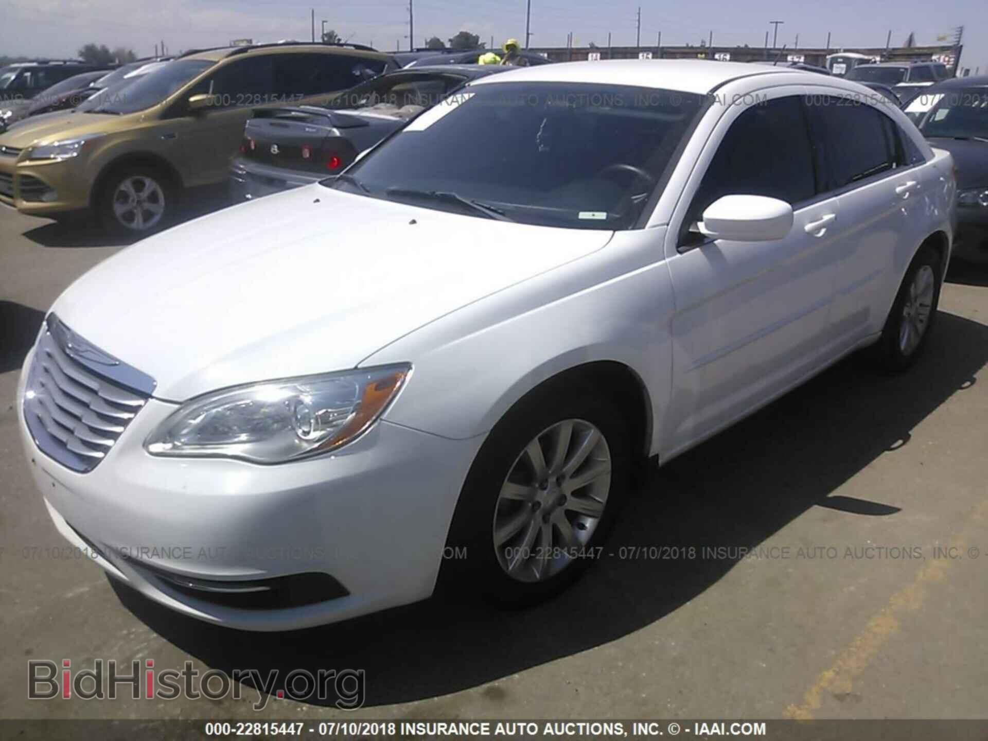 2012 Chrysler 200 - VIN: 1C3CCBBG5CN192022 - Фото 2