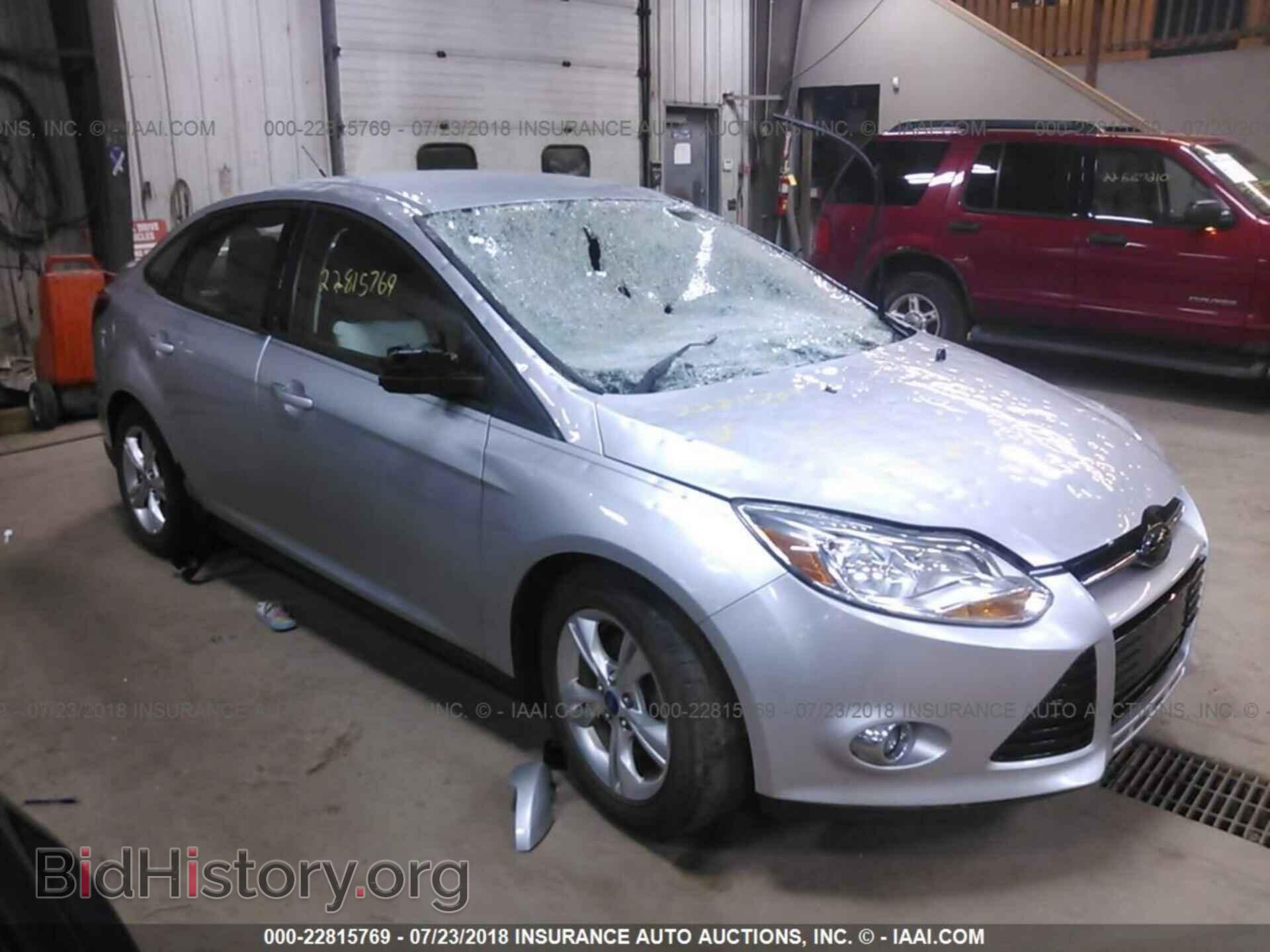 Photo 1FAHP3F22CL237669 - Ford Focus 2012