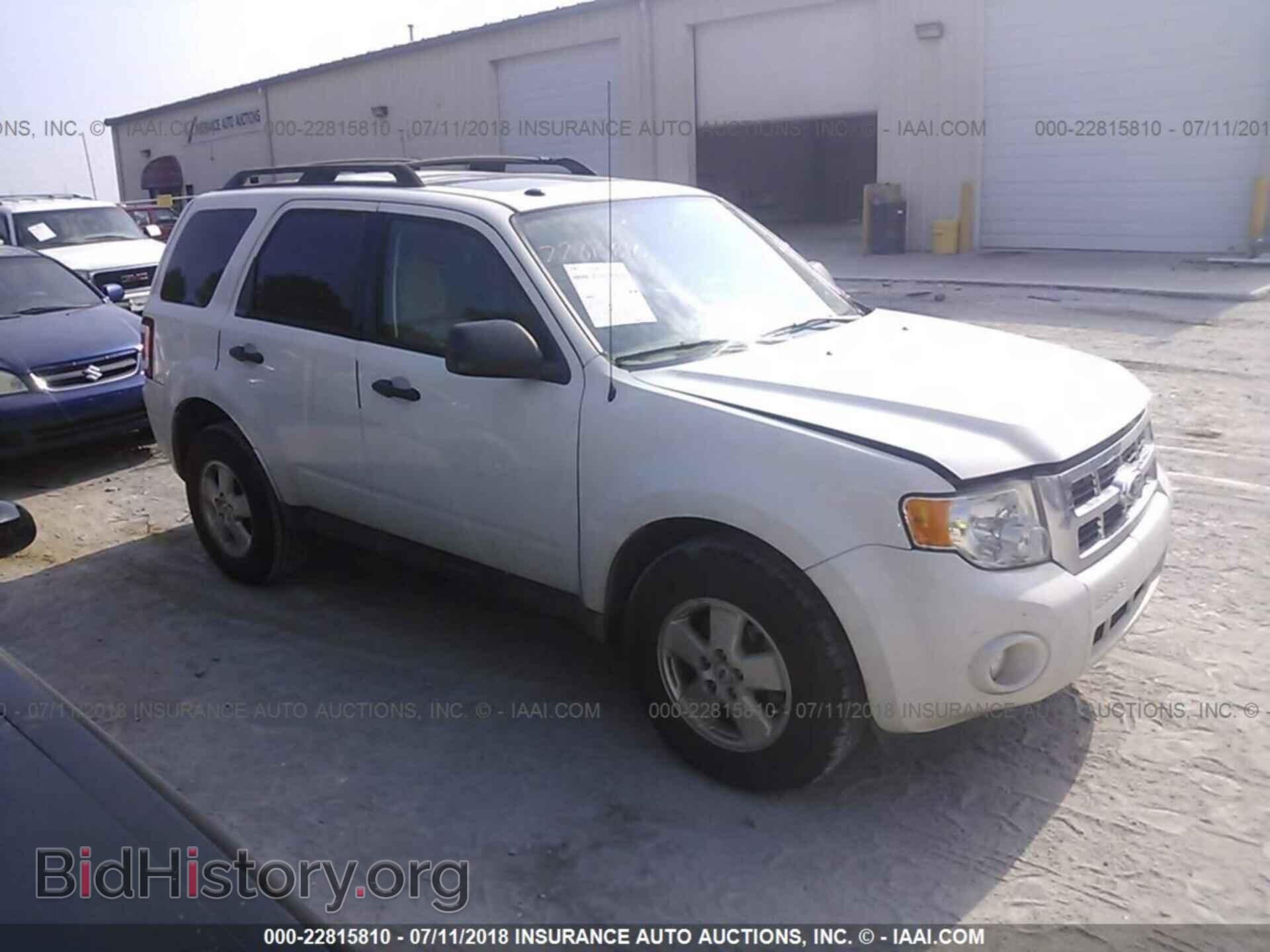 Photo 1FMCU0D73CKA17355 - Ford Escape 2012