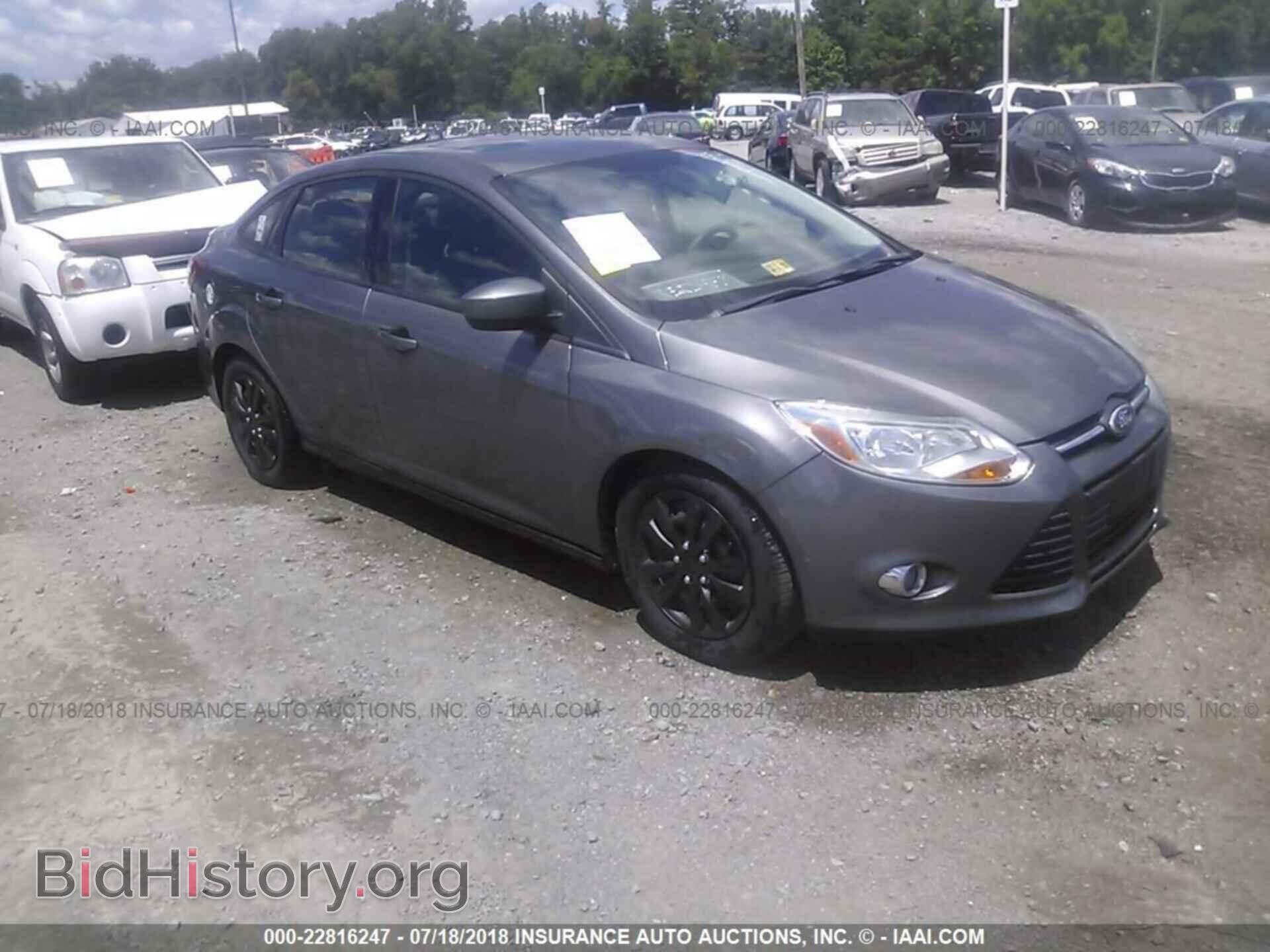 Photo 1FAHP3F2XCL117697 - Ford Focus 2012