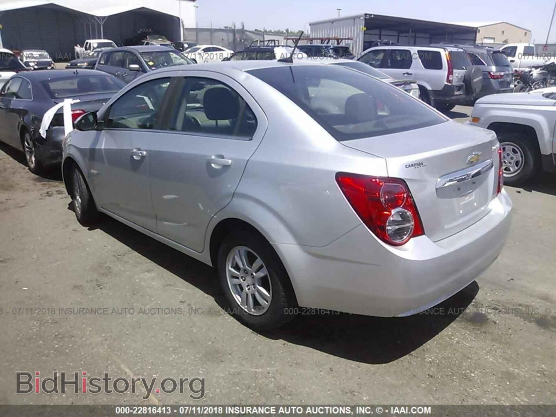 2014 Chevrolet Sonic - VIN: 1G1JC5SG2E4108051 - Фото 3