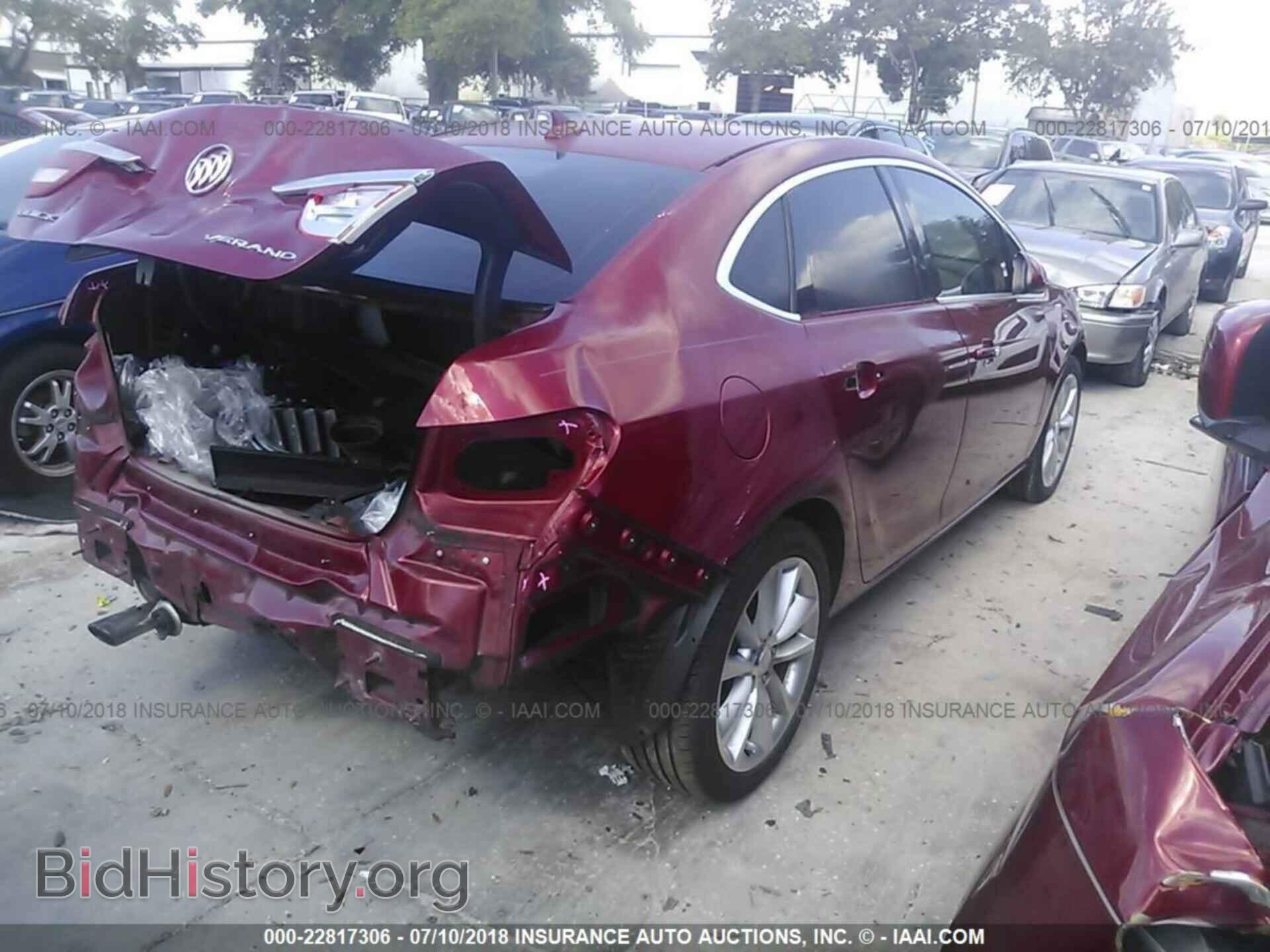 2014 Buick Verano - VIN: 1G4PP5SK4E4176101 - Photo 4