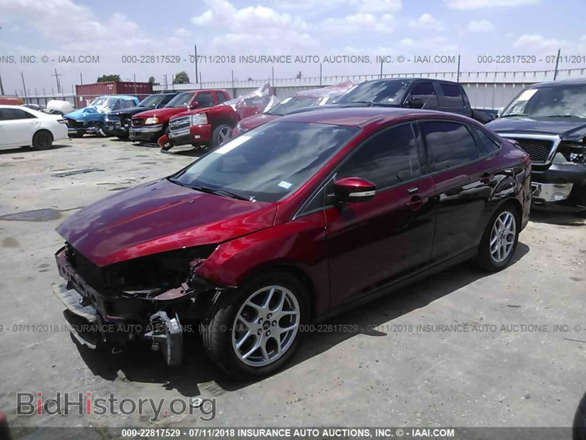 2015 Ford Focus - VIN: 1FADP3F26FL340855 - Photo 2