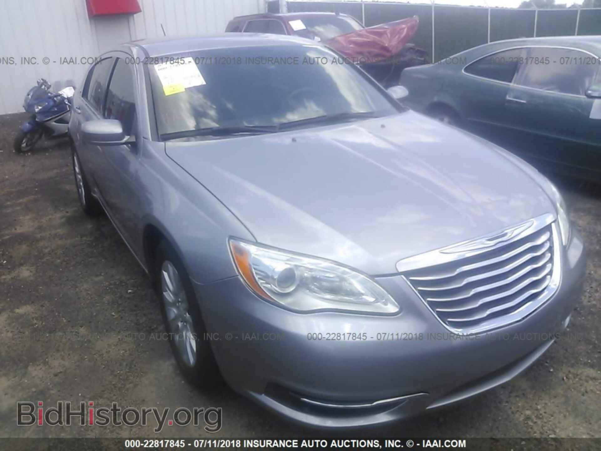 Photo 1C3CCBAB4EN124268 - Chrysler 200 2014