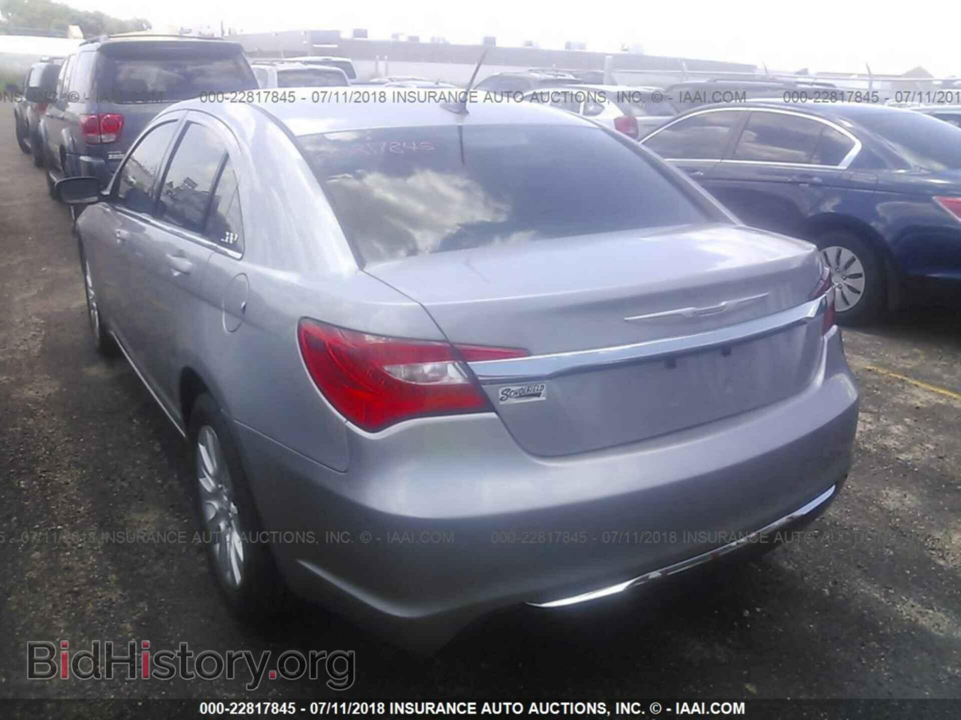 2014 Chrysler 200 - VIN: 1C3CCBAB4EN124268 - Фото 3
