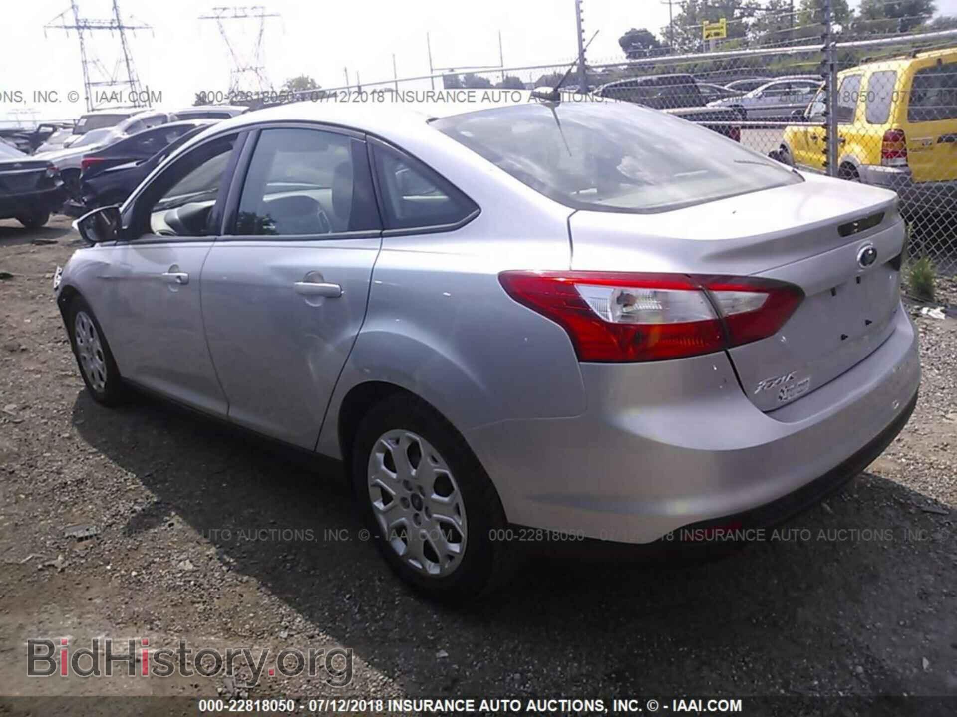 2012 Ford Focus - VIN: 1FAHP3F21CL113456 - Фото 3