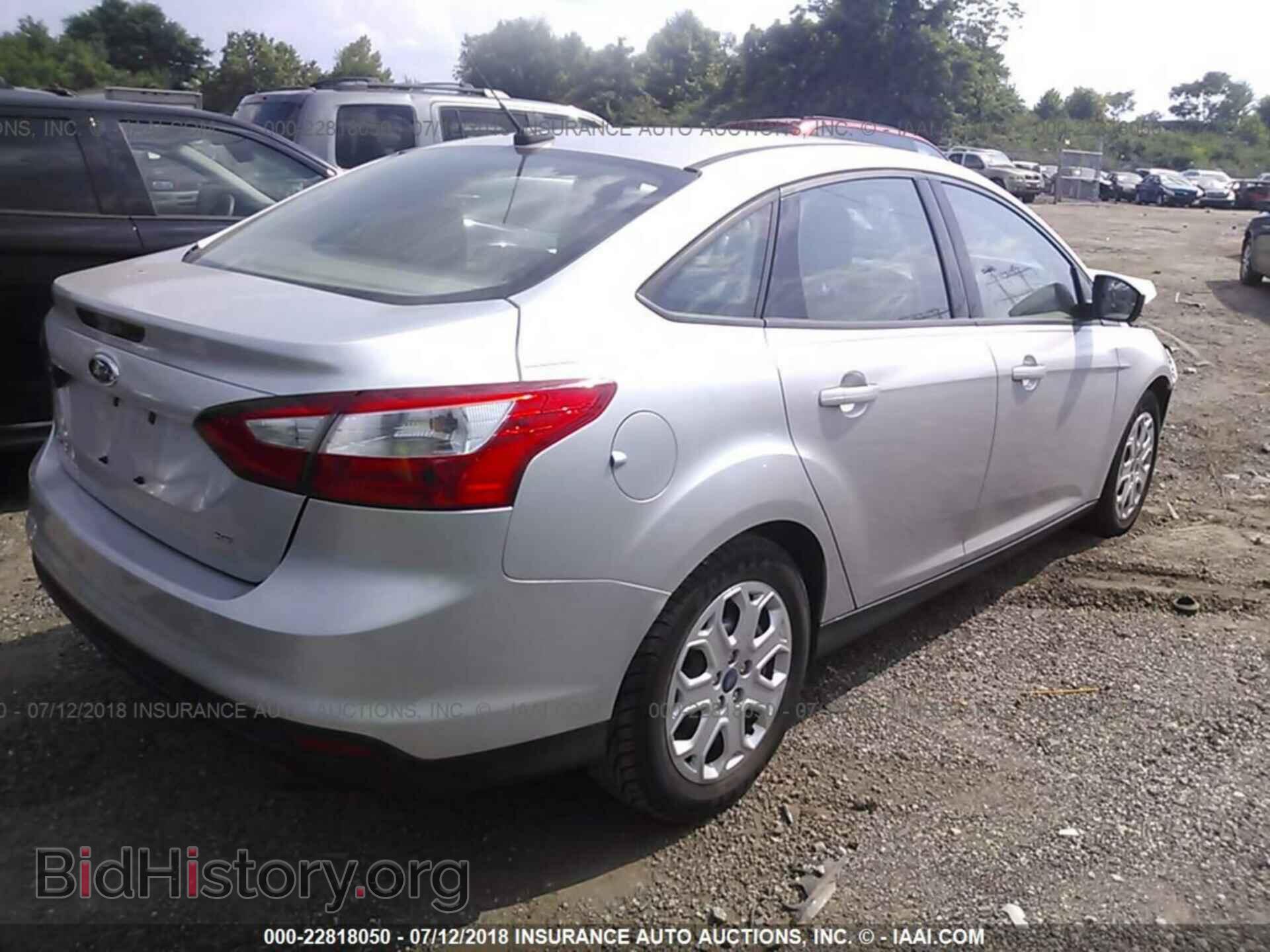 2012 Ford Focus - VIN: 1FAHP3F21CL113456 - Фото 4