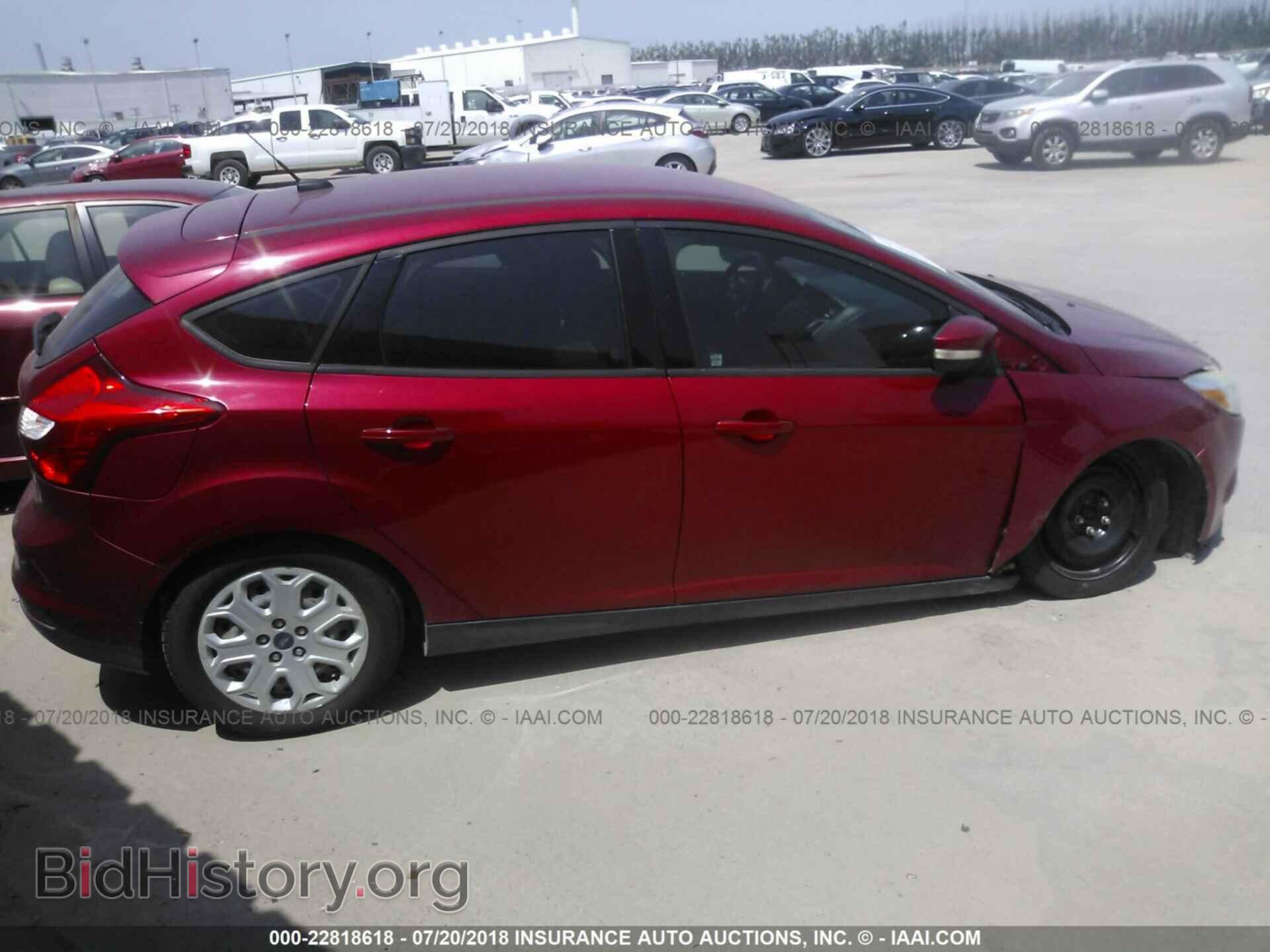 2012 Ford Focus - VIN: 1FAHP3K27CL311318 - Photo 4