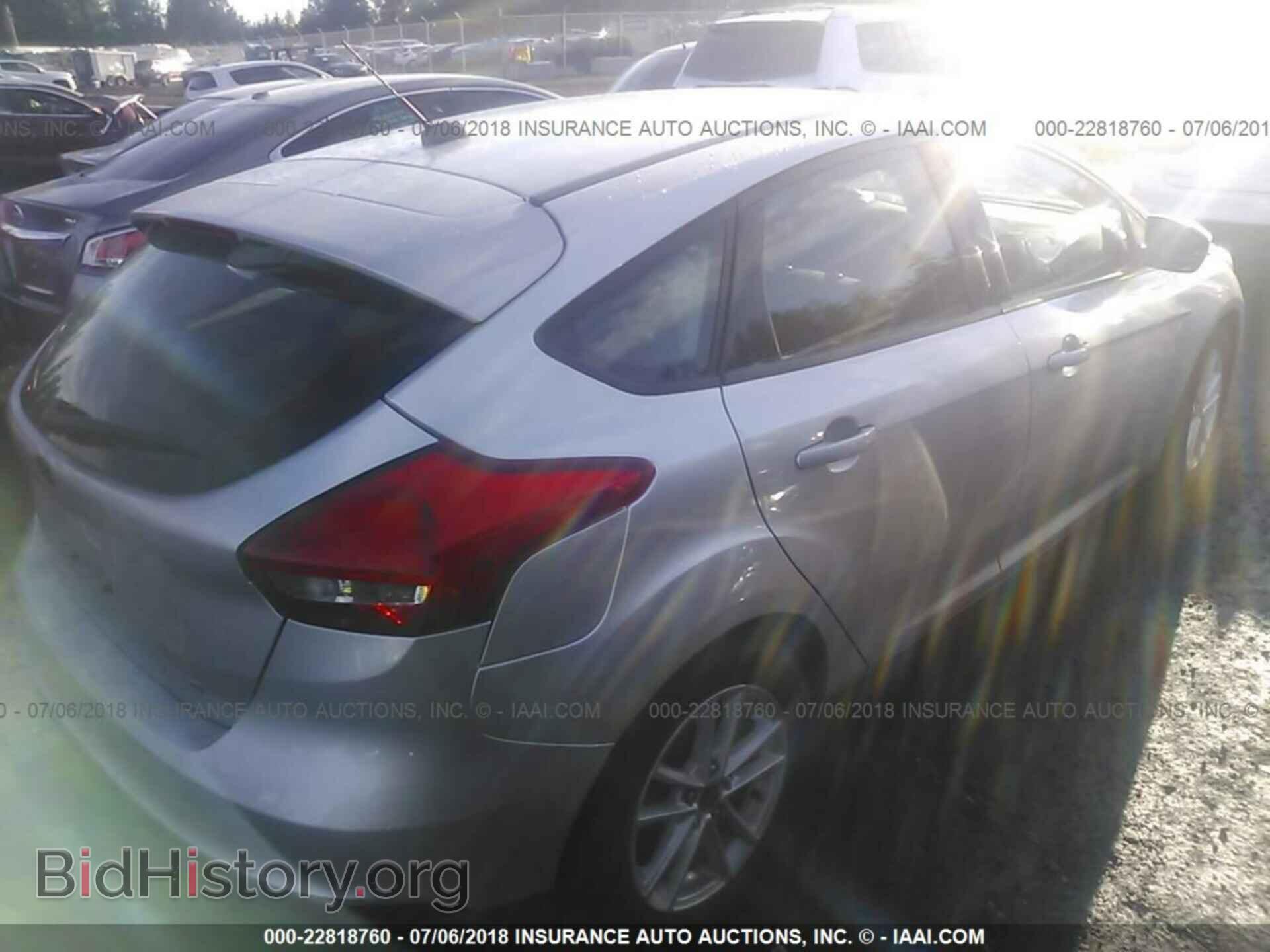 2018 Ford Focus - VIN: 1FADP3K26JL224876 - Photo 4