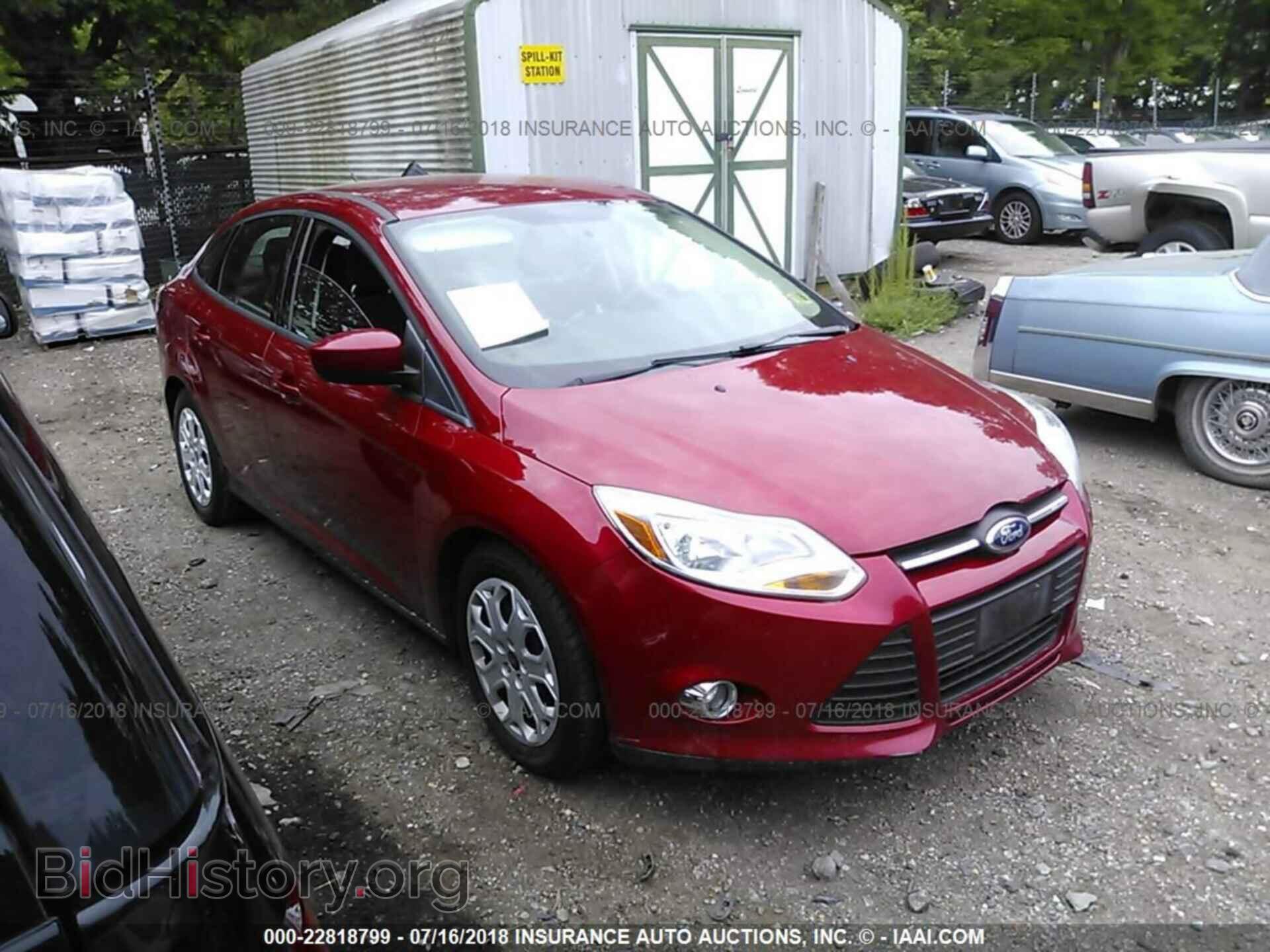 Photo 1FAHP3F28CL359677 - Ford Focus 2012