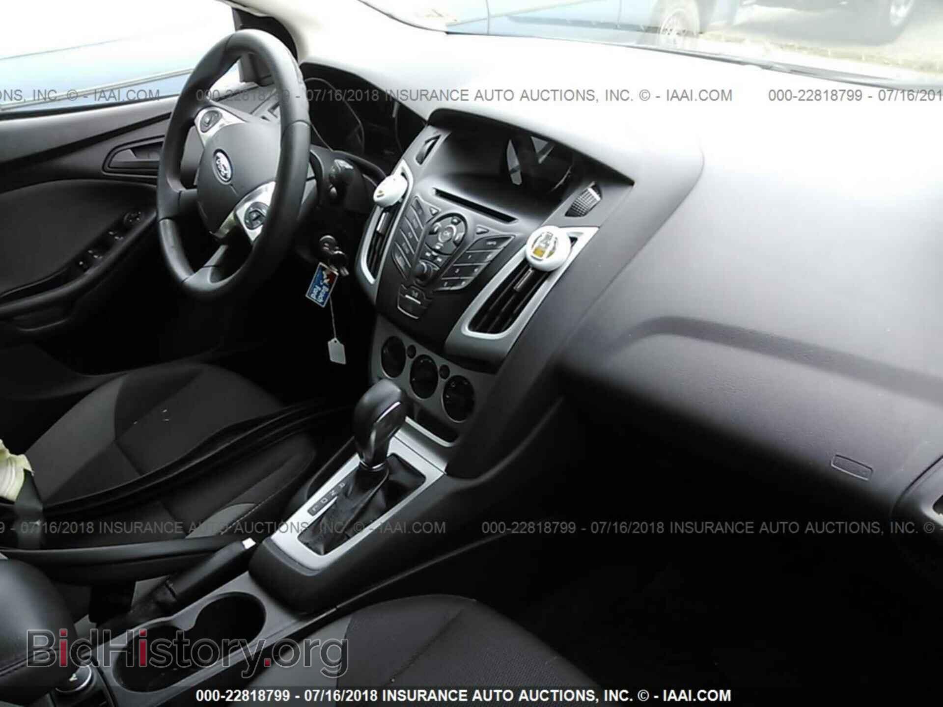 2012 Ford Focus - VIN: 1FAHP3F28CL359677 - Фото 5