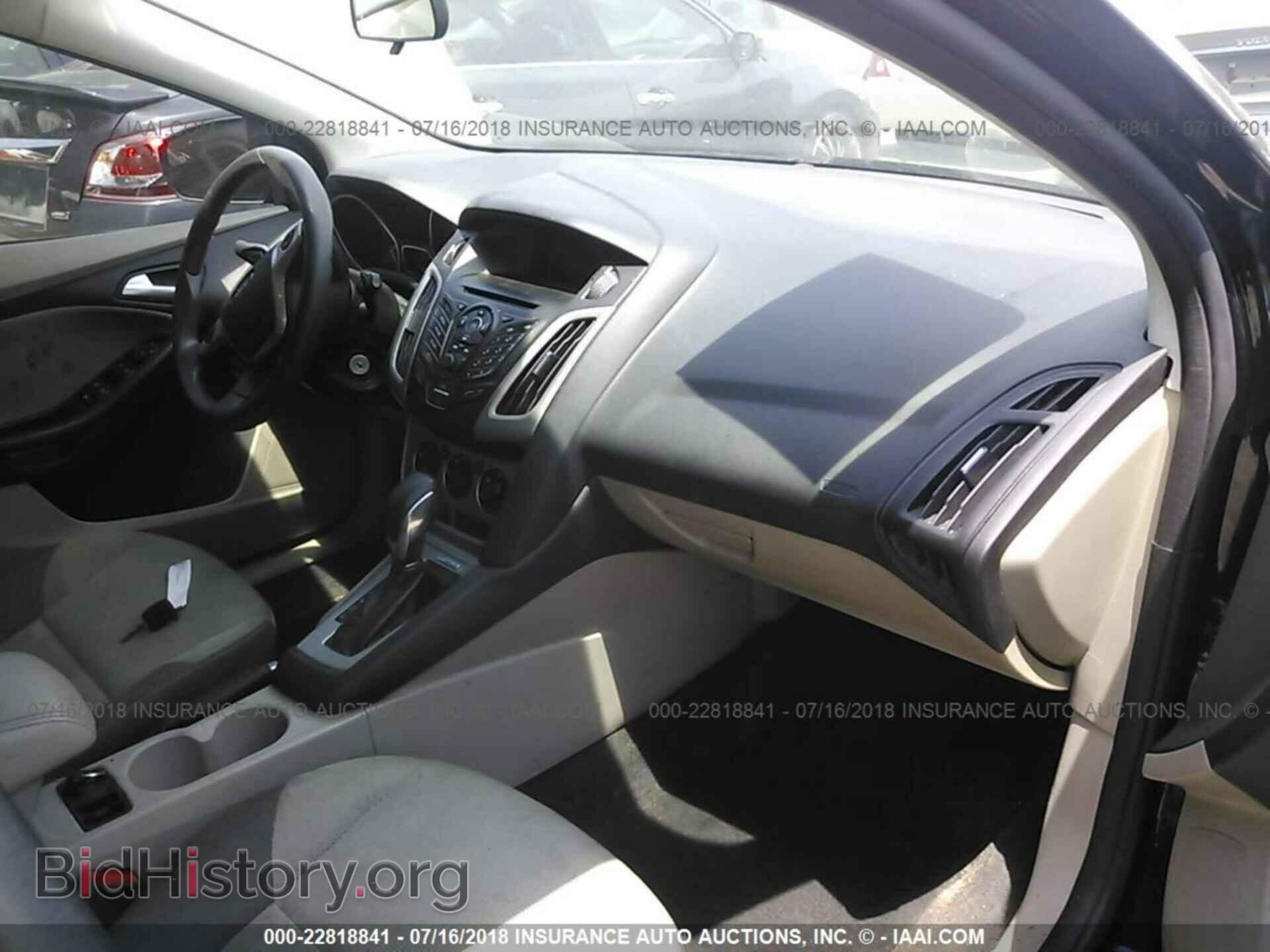 2014 Ford Focus - VIN: 1FADP3K23EL359514 - Photo 5