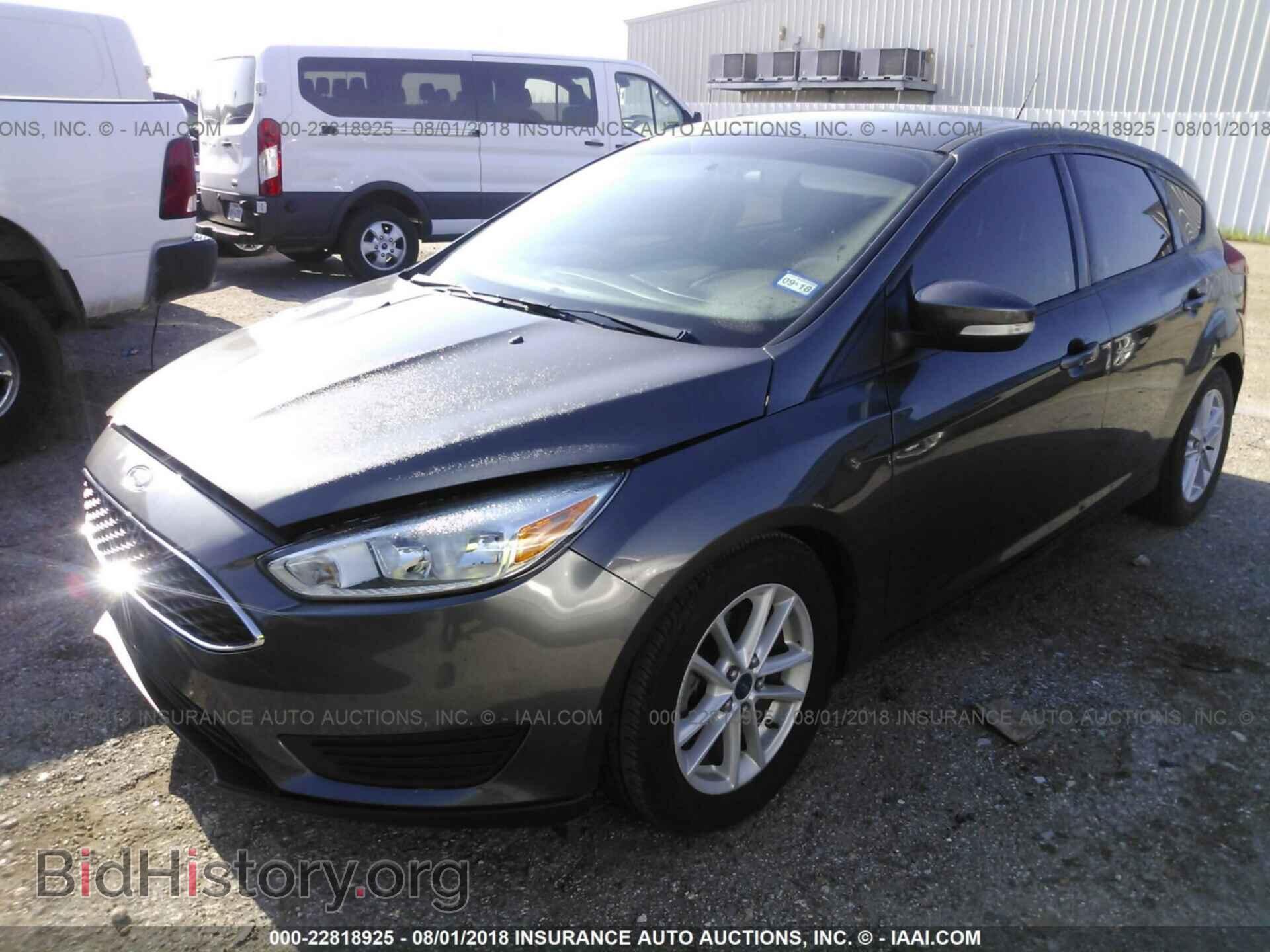 2015 Ford Focus - VIN: 1FADP3K20FL255175 - Photo 2