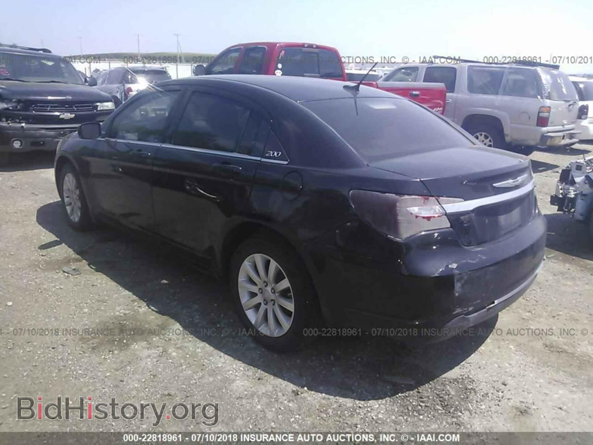 2012 Chrysler 200 - VIN: 1C3CCBBB1CN300852 - Фото 3