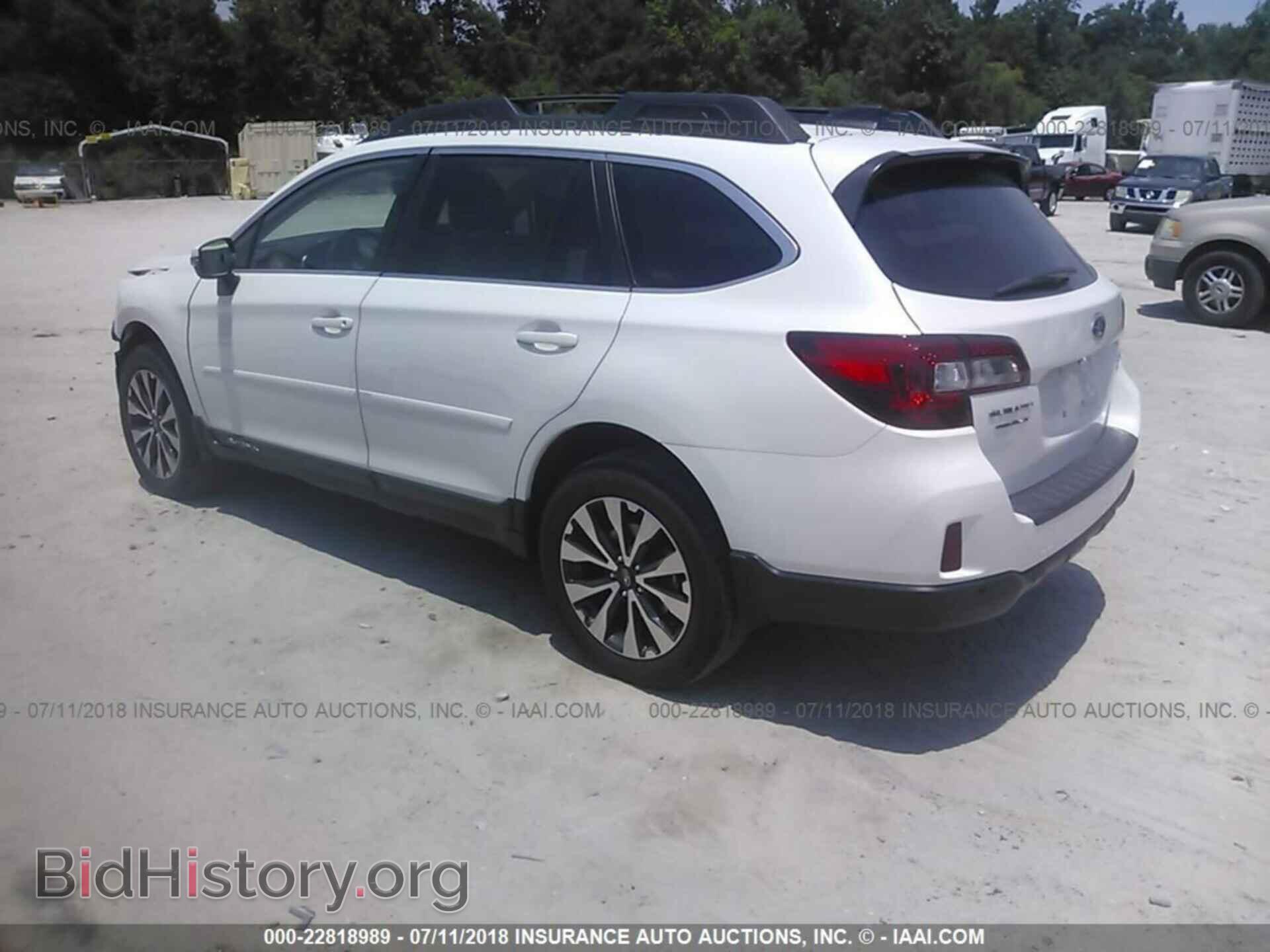 2017 Subaru Outback - VIN: 4S4BSANC0H3291908 - Фото 3