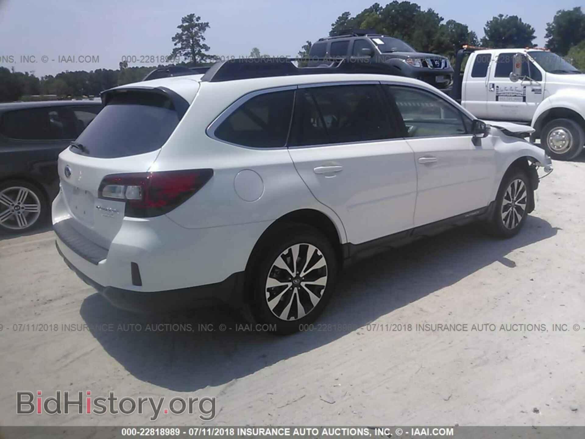 2017 Subaru Outback - VIN: 4S4BSANC0H3291908 - Фото 4