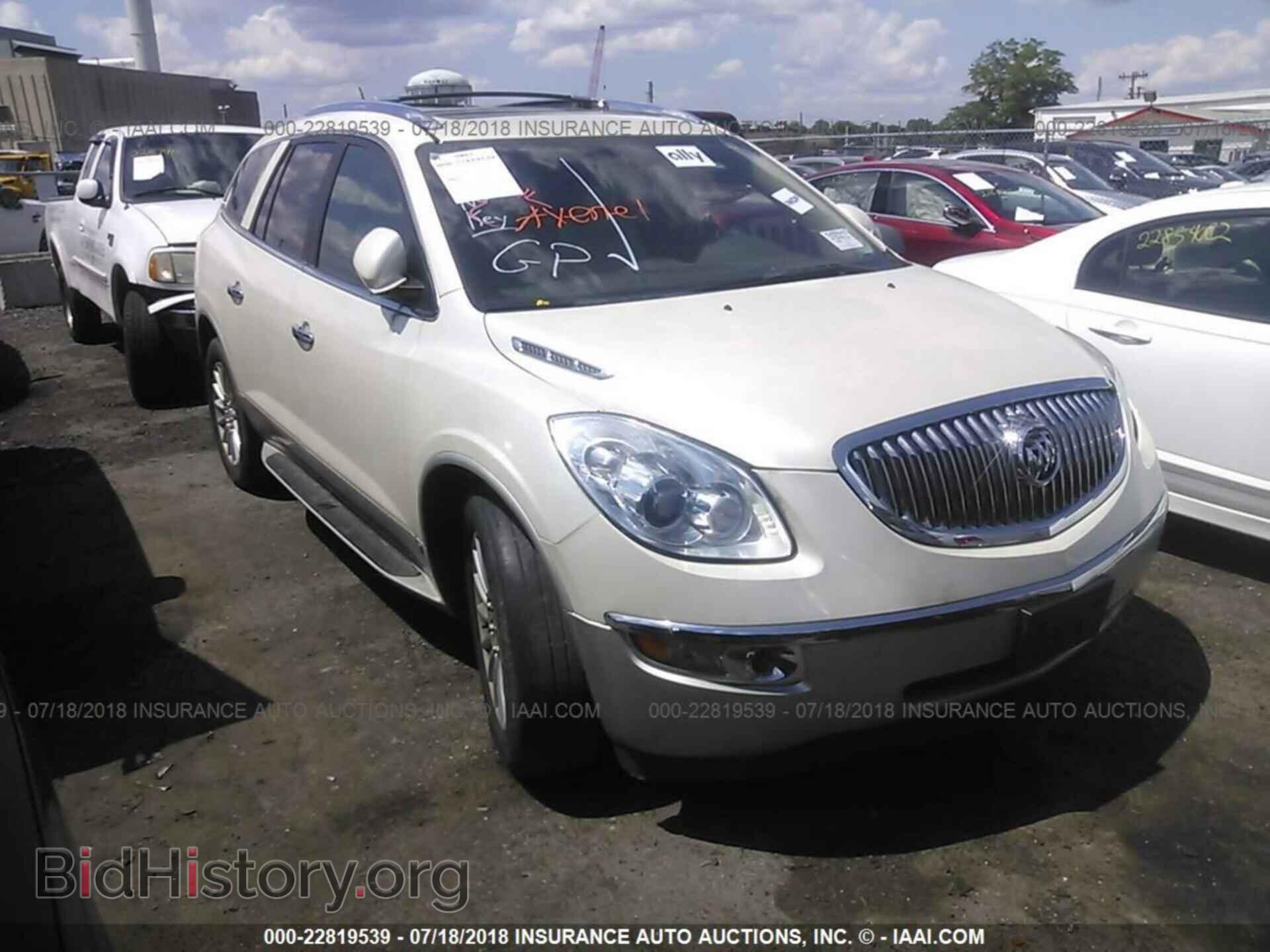 Photo 5GAKVBED7BJ217982 - Buick Enclave 2011
