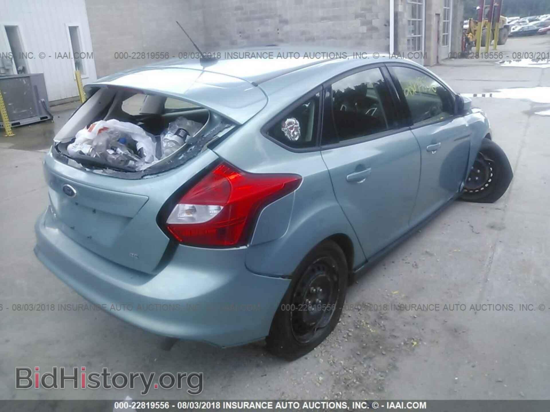 2012 Ford Focus - VIN: 1FAHP3K27CL137797 - Photo 4