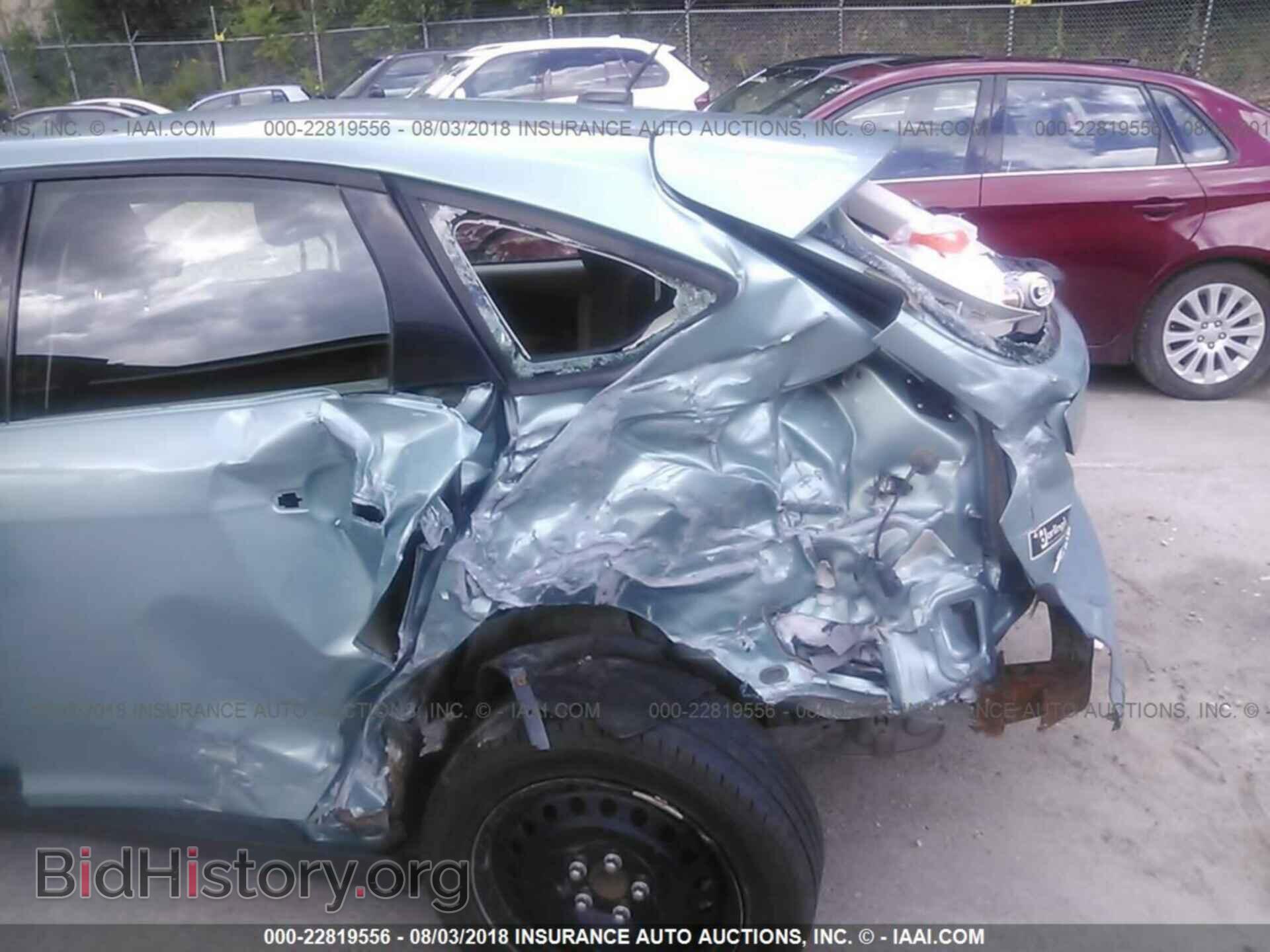 2012 Ford Focus - VIN: 1FAHP3K27CL137797 - Photo 6