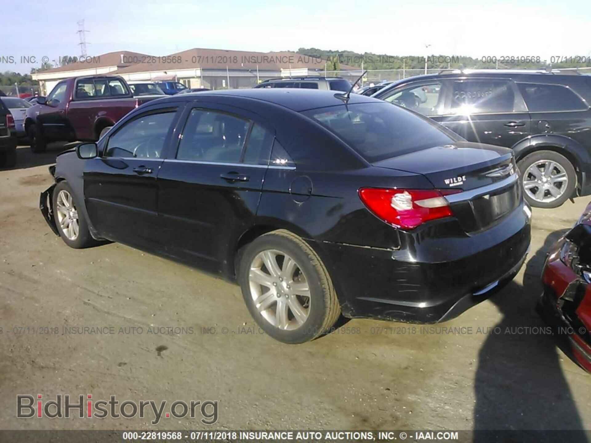 2013 Chrysler 200 - VIN: 1C3CCBBB7DN656160 - Фото 3