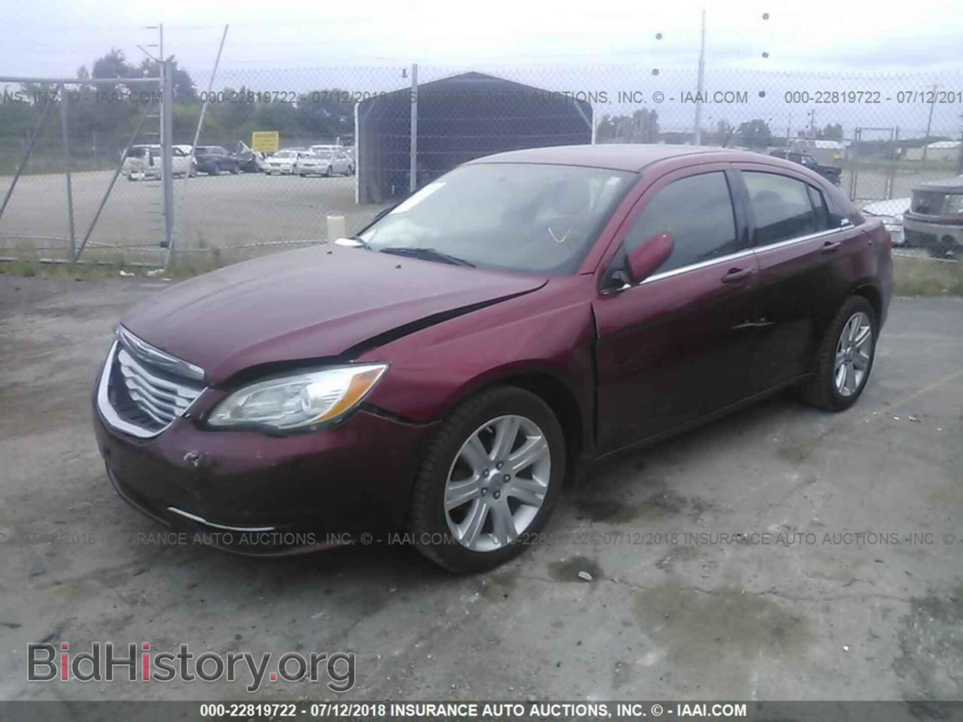 2012 Chrysler 200 - VIN: 1C3CCBBB6CN278587 - Photo 2