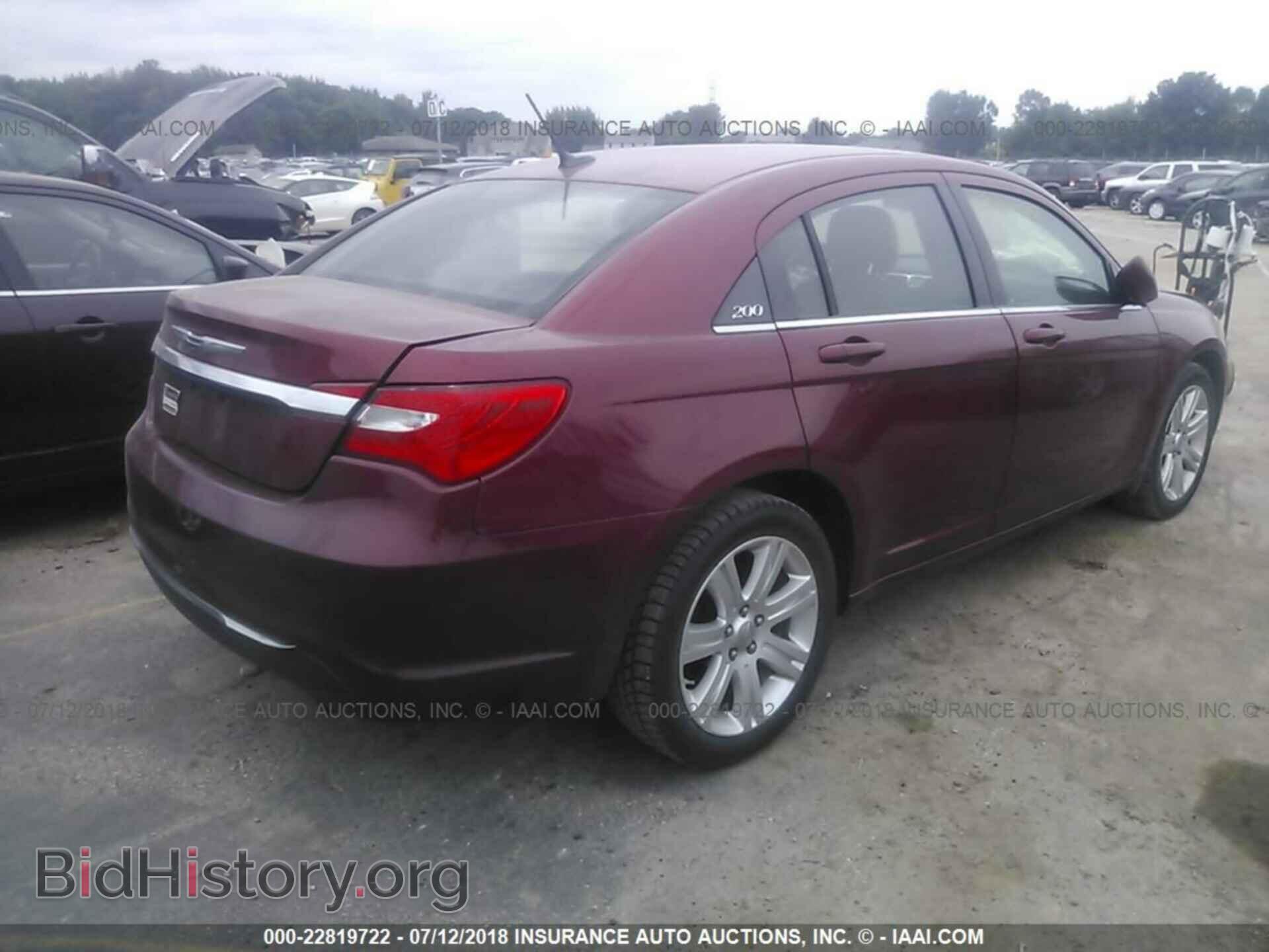 2012 Chrysler 200 - VIN: 1C3CCBBB6CN278587 - Photo 4