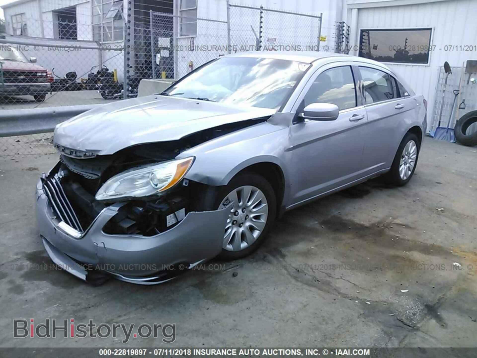 2014 Chrysler 200 - VIN: 1C3CCBAB7EN168488 - Фото 2