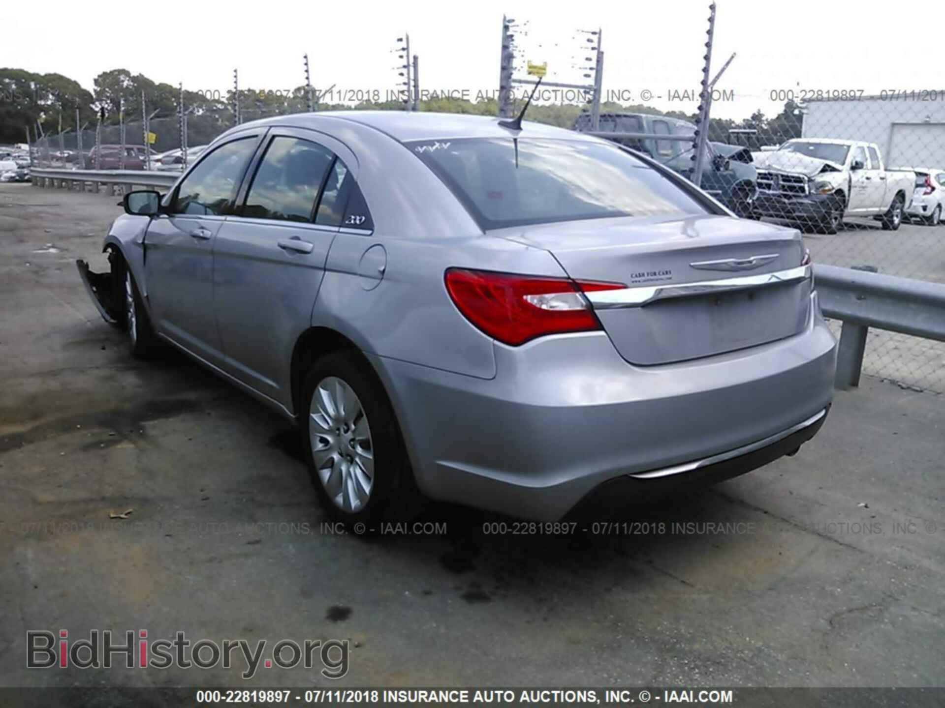 2014 Chrysler 200 - VIN: 1C3CCBAB7EN168488 - Фото 3