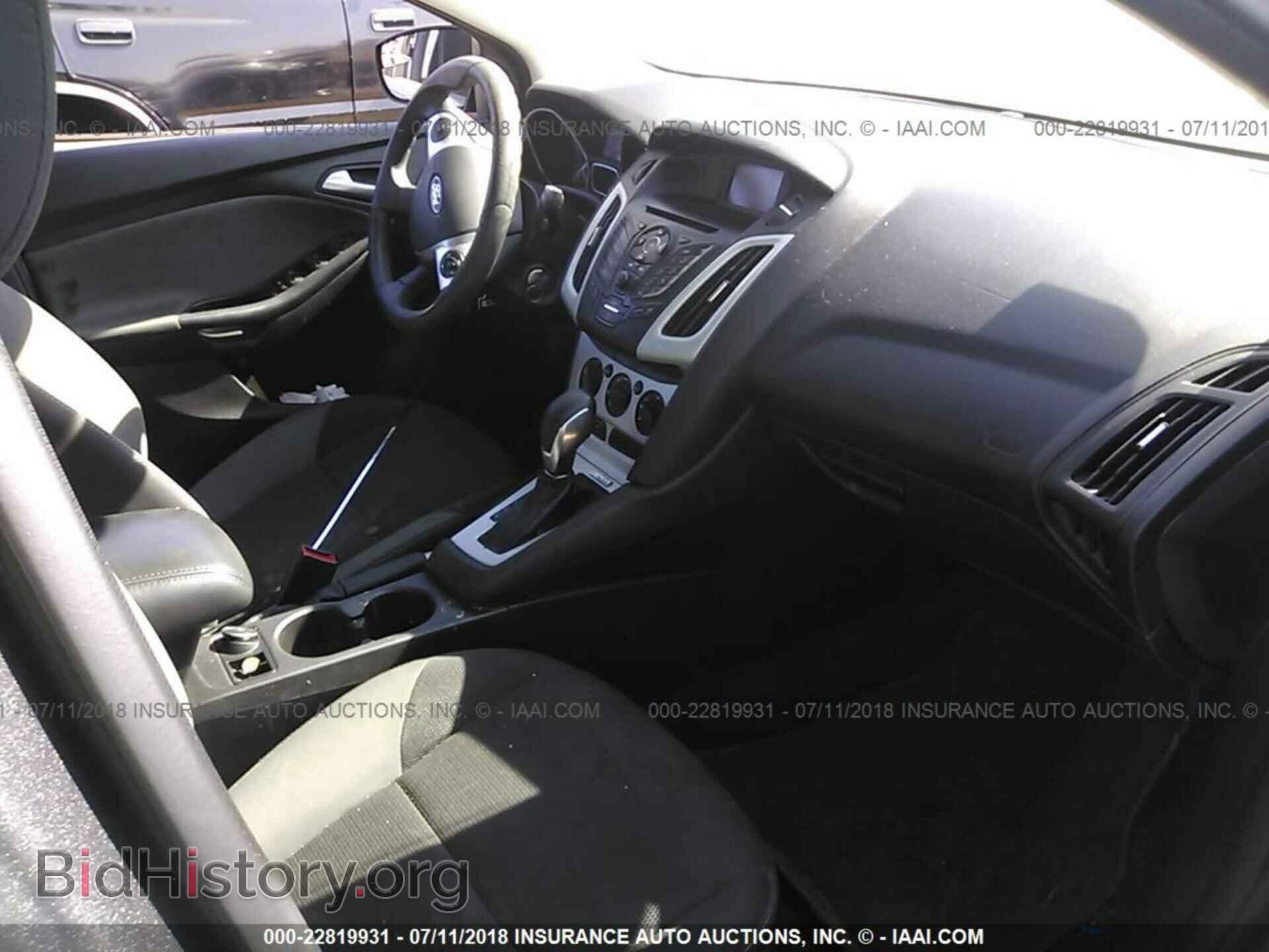 2014 Ford Focus - VIN: 1FADP3F21EL190622 - Фото 5