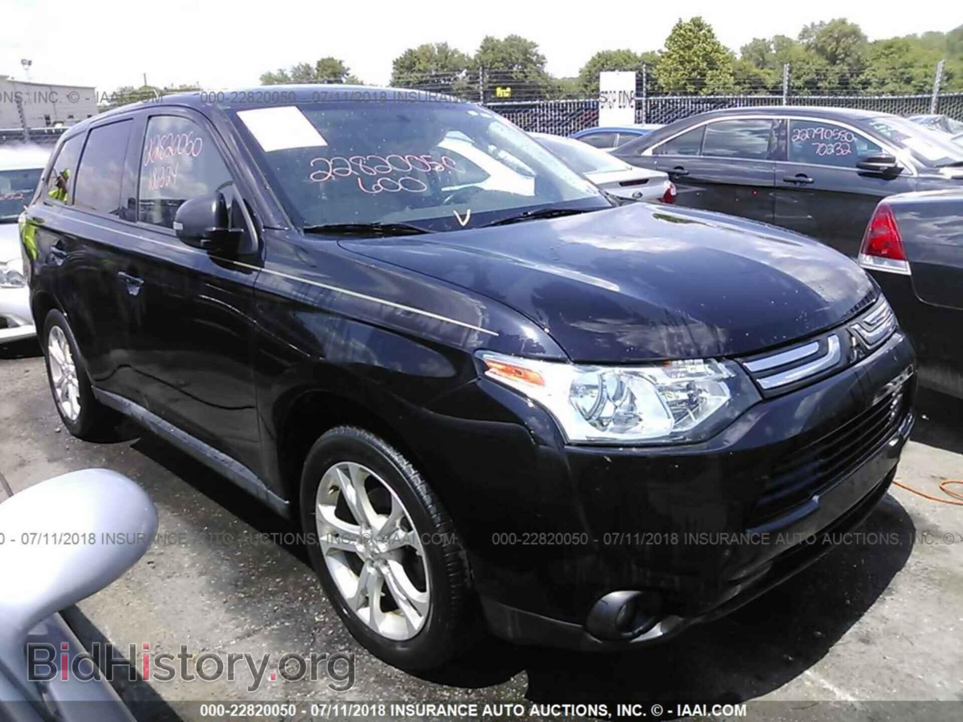 Photo JA4AZ3A32EZ016878 - MITSUBISHI OUTLANDER 2014