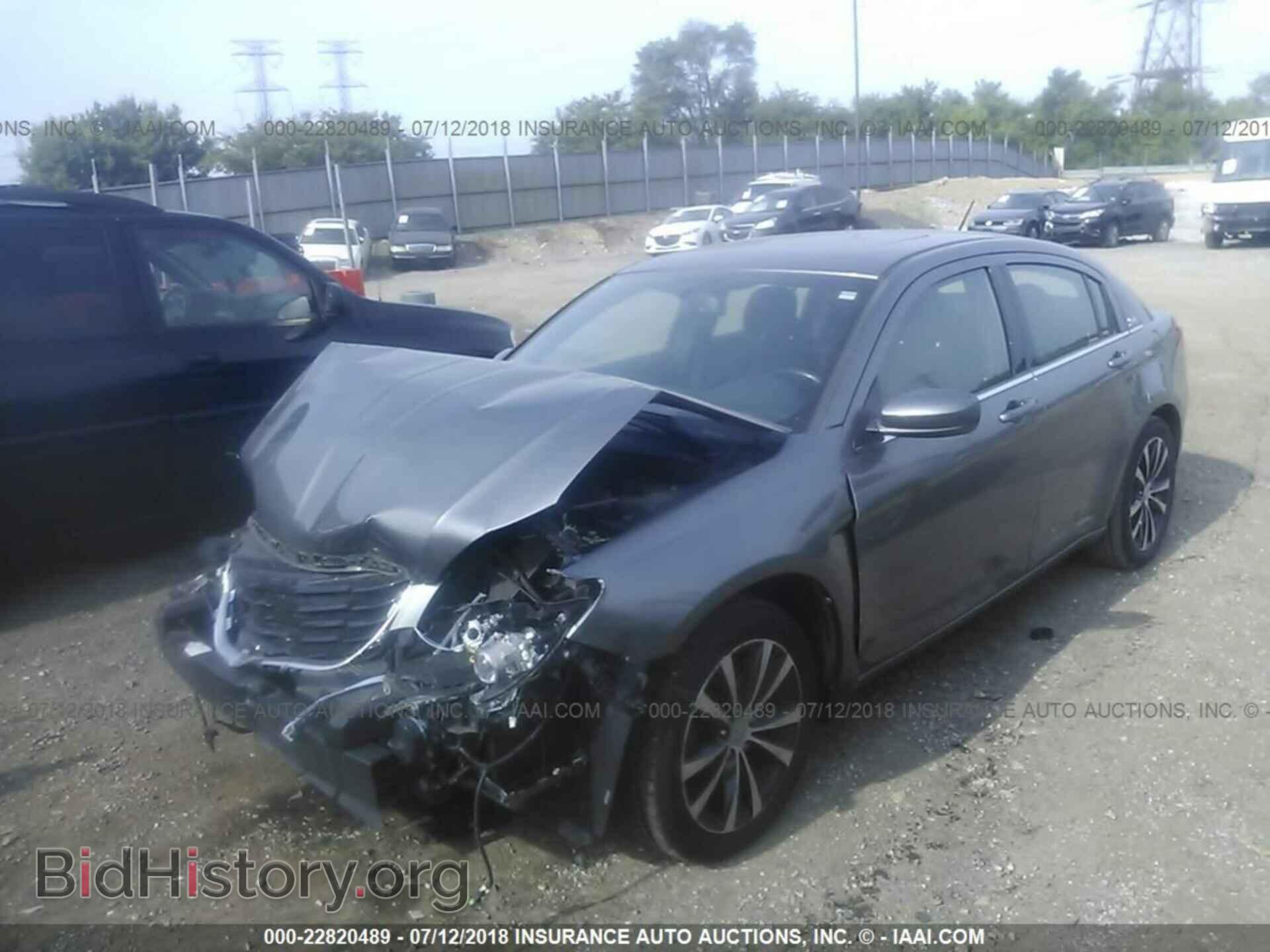 2013 Chrysler 200 - VIN: 1C3CCBBB6DN515659 - Photo 2