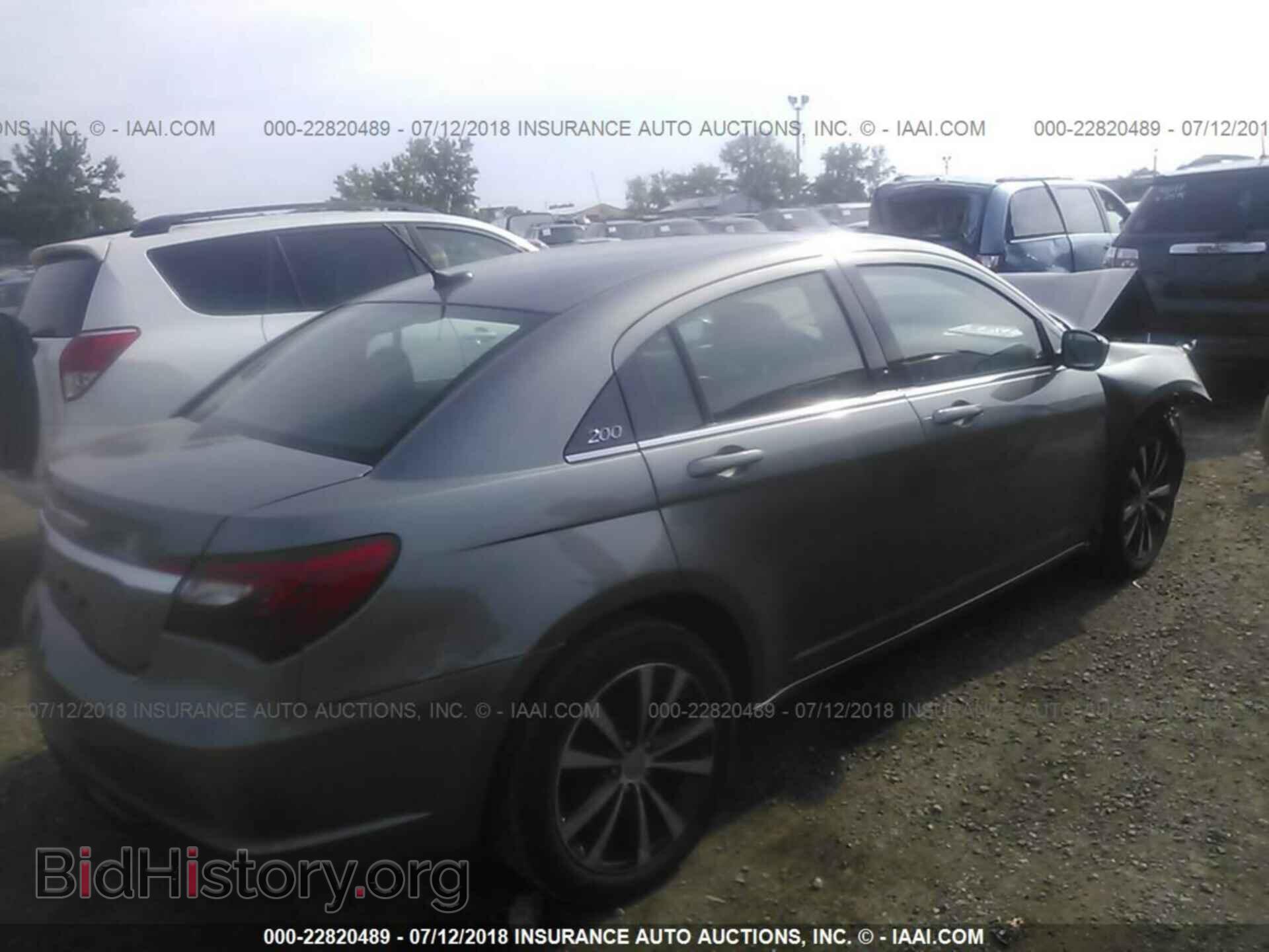 2013 Chrysler 200 - VIN: 1C3CCBBB6DN515659 - Photo 4