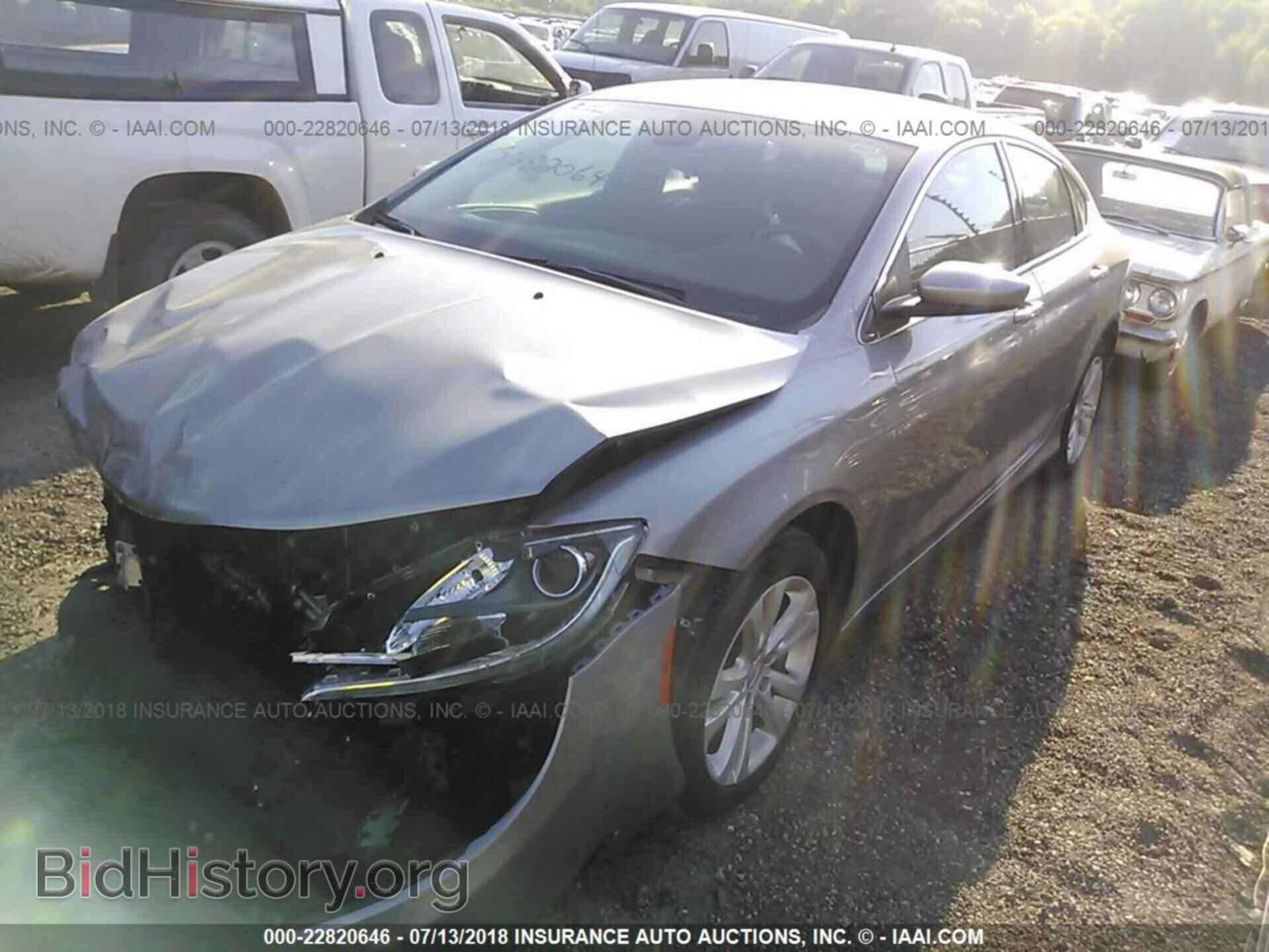 2016 Chrysler 200 - VIN: 1C3CCCFB3GN194099 - Фото 2