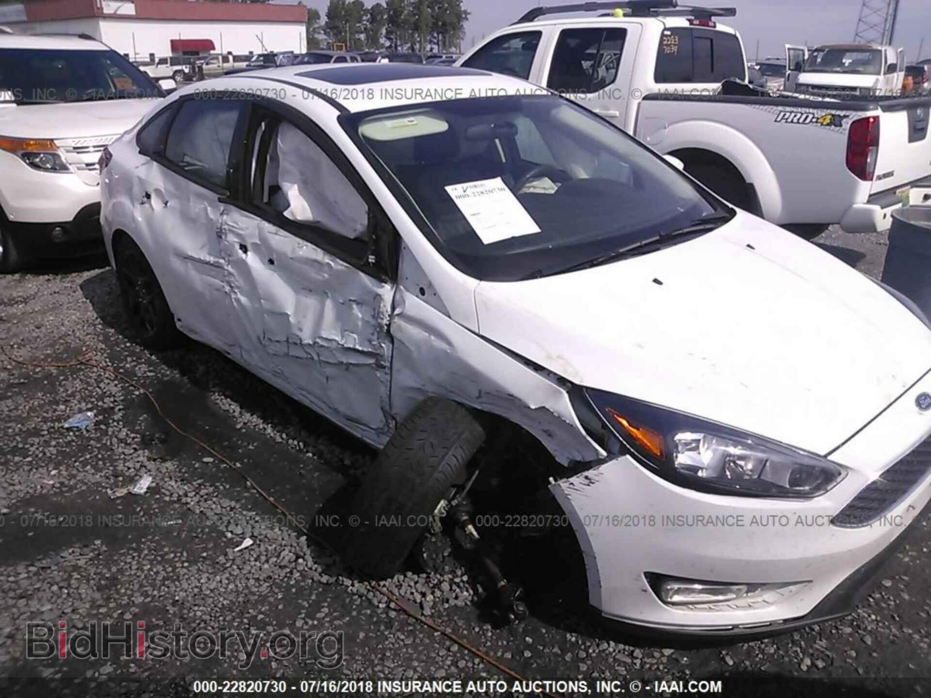 2016 Ford Focus - VIN: 1FADP3F29GL329897 - Фото 6