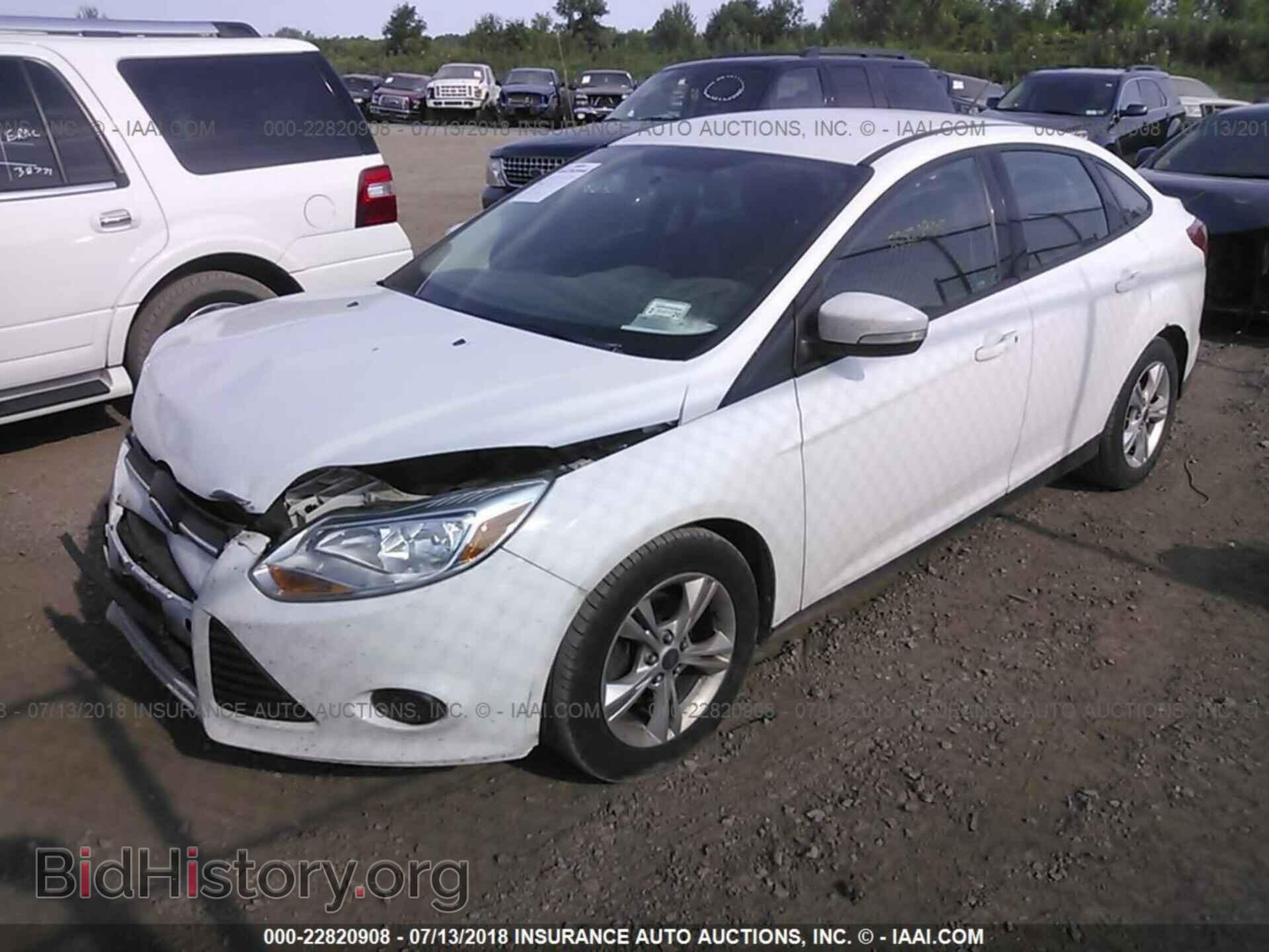2013 Ford Focus - VIN: 1FADP3F26DL358818 - Photo 2