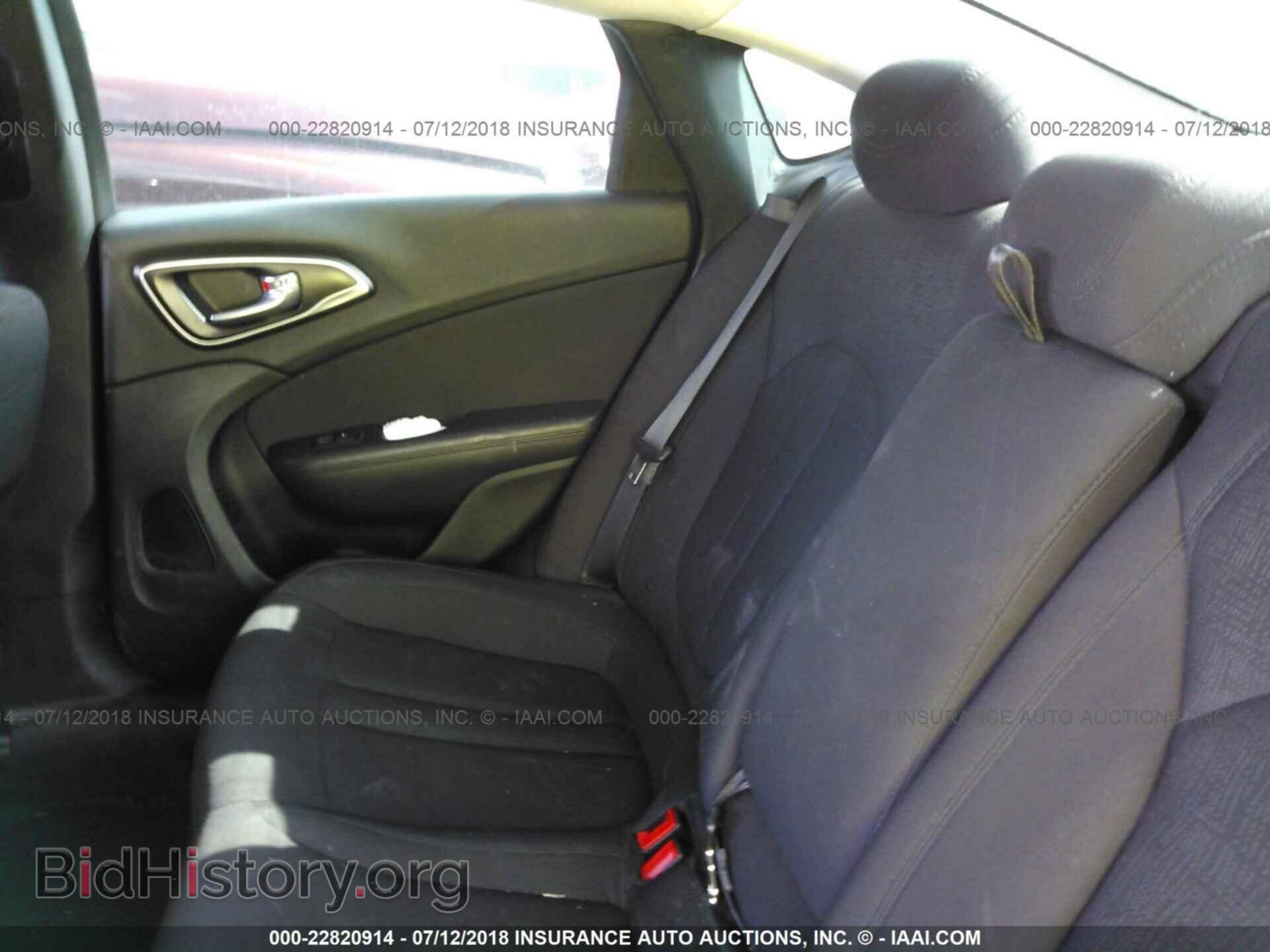 2015 Chrysler 200 - VIN: 1C3CCCAB6FN651445 - Фото 8
