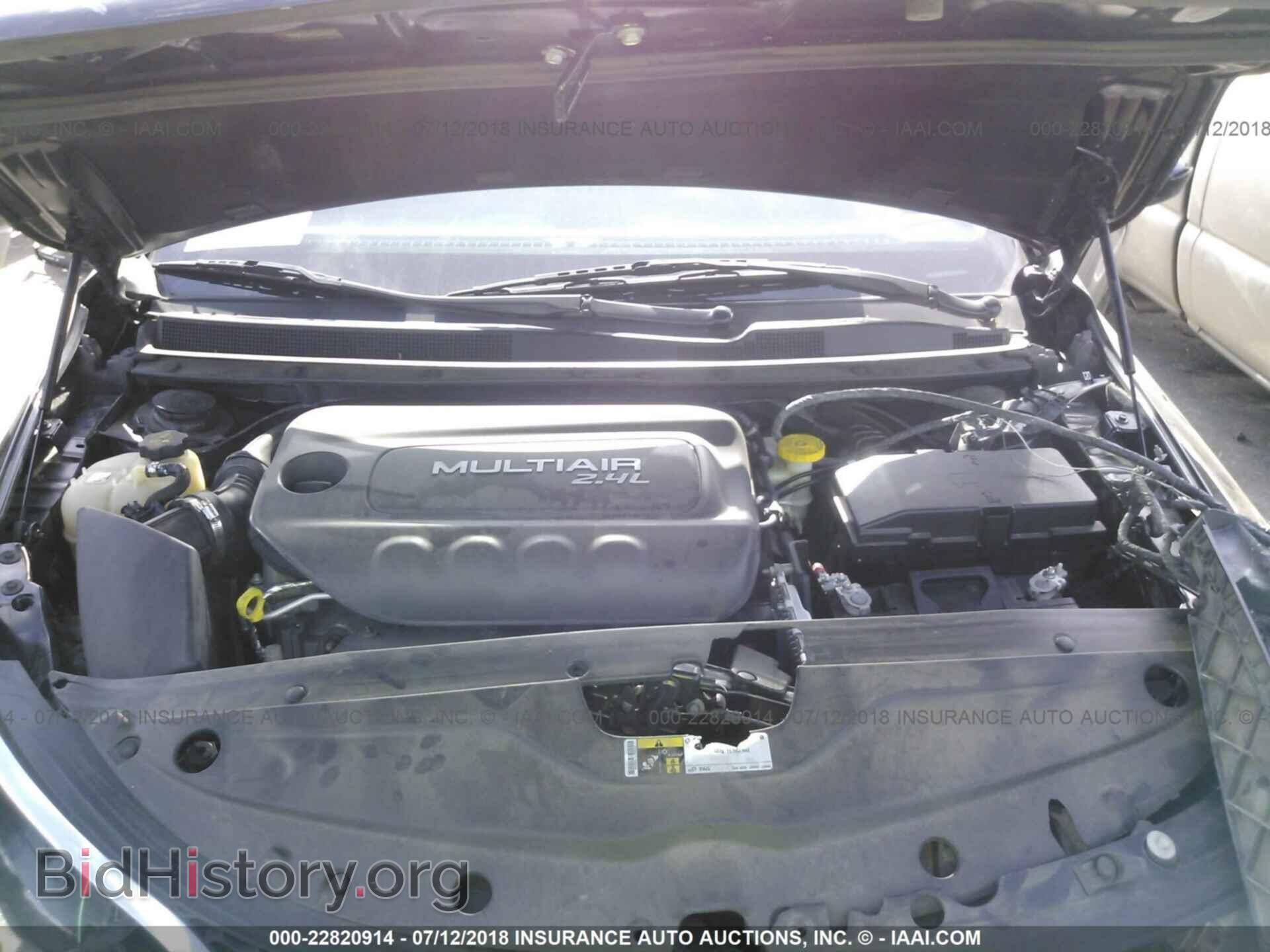 2015 Chrysler 200 - VIN: 1C3CCCAB6FN651445 - Фото 10