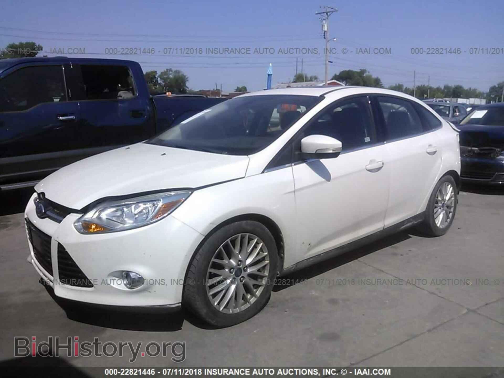 2012 Ford Focus - VIN: 1FAHP3H2XCL414157 - Фото 2