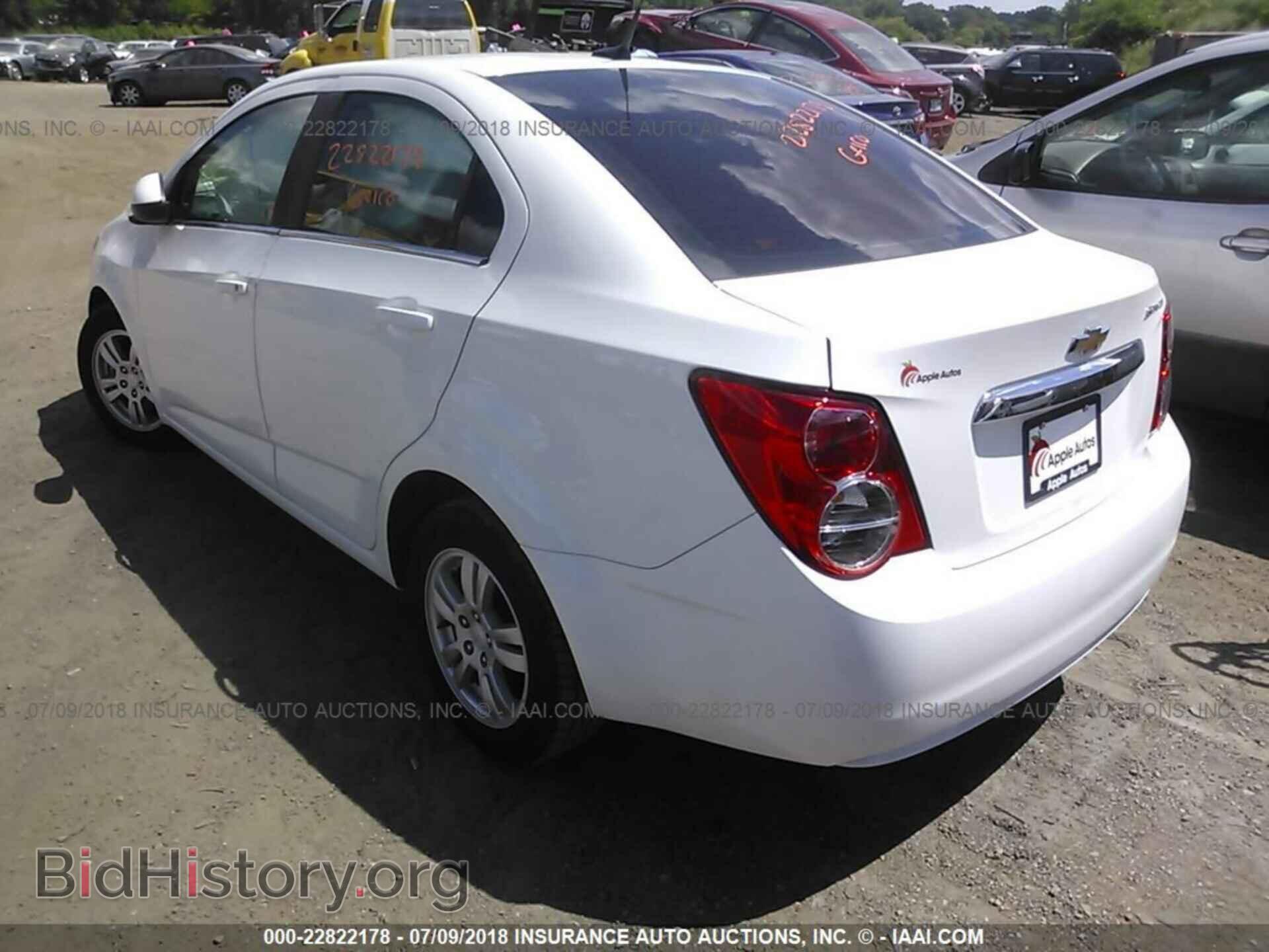 2014 Chevrolet Sonic - VIN: 1G1JC5SH4E4133395 - Фото 3