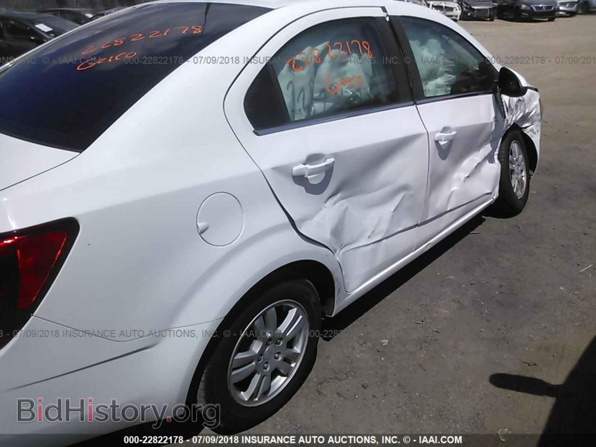 2014 Chevrolet Sonic - VIN: 1G1JC5SH4E4133395 - Фото 6