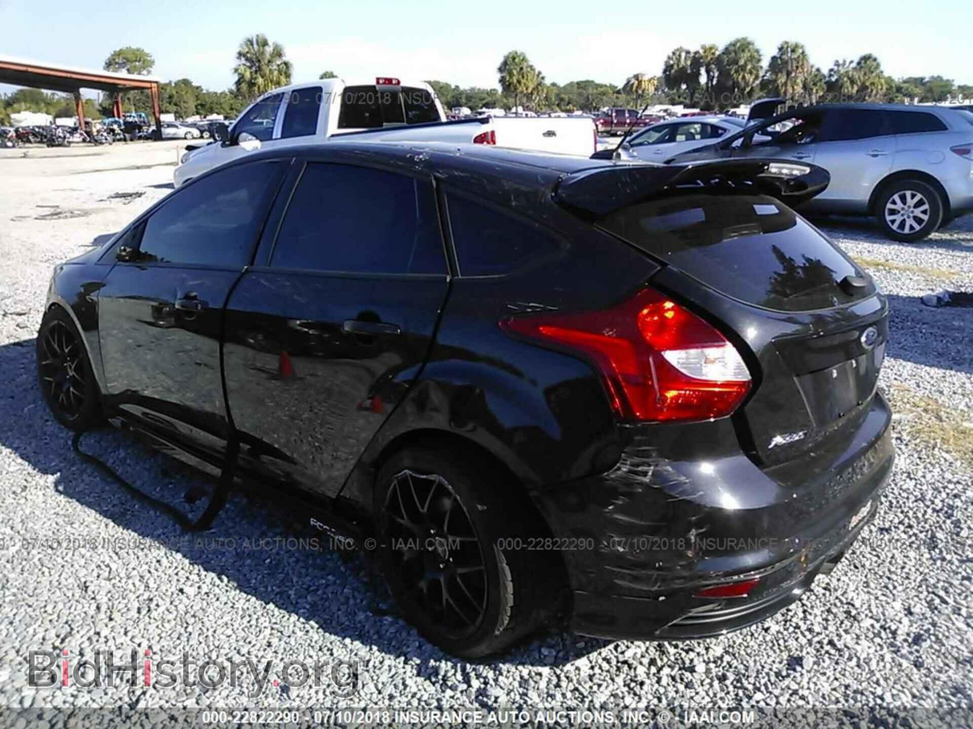2014 Ford Focus - VIN: 1FADP3L95EL417098 - Photo 3